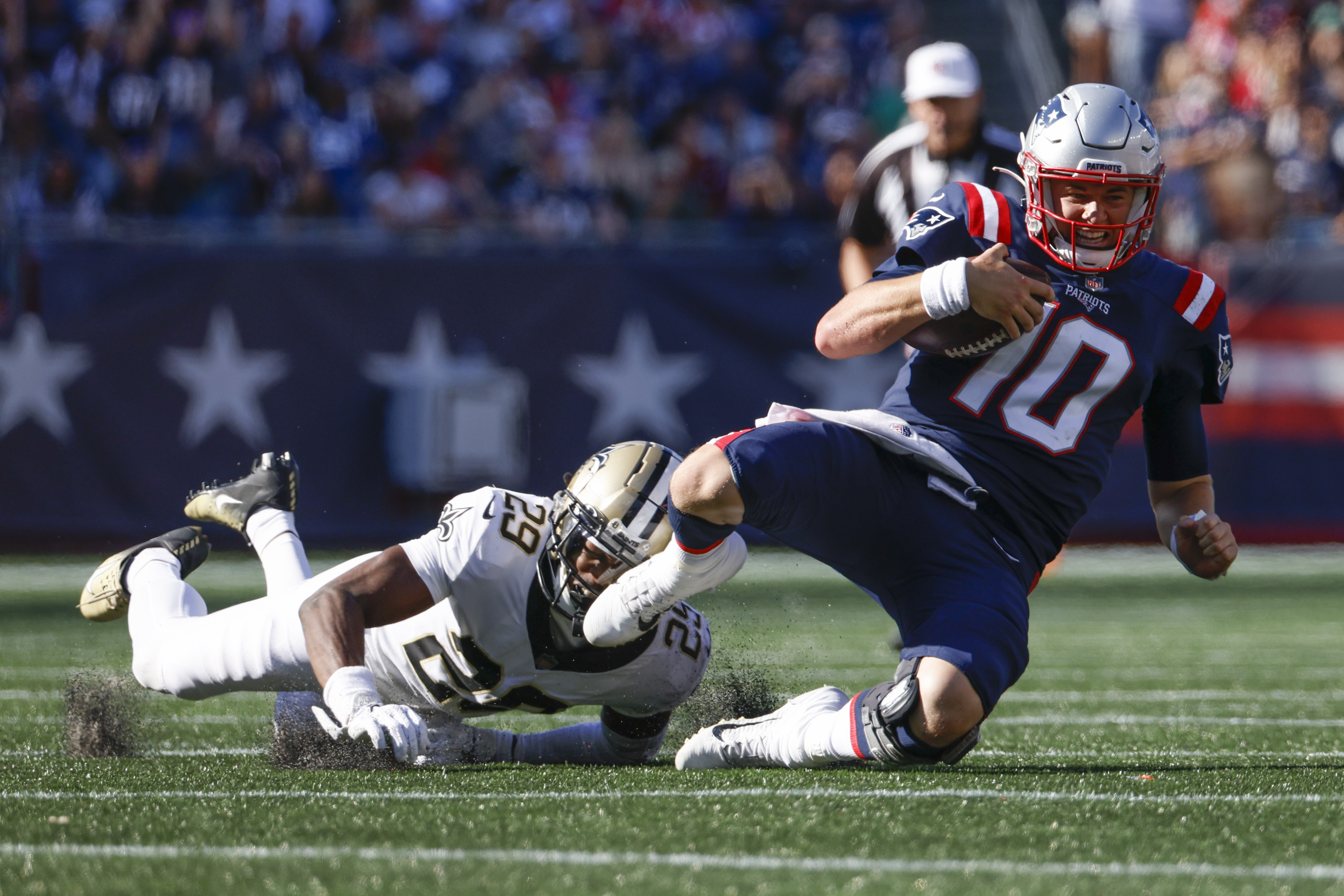 Patriots notebook: Offensive line banged up heading into season opener