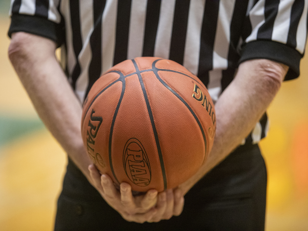 Ohio girls basketball team attacks referee during game in Indiana