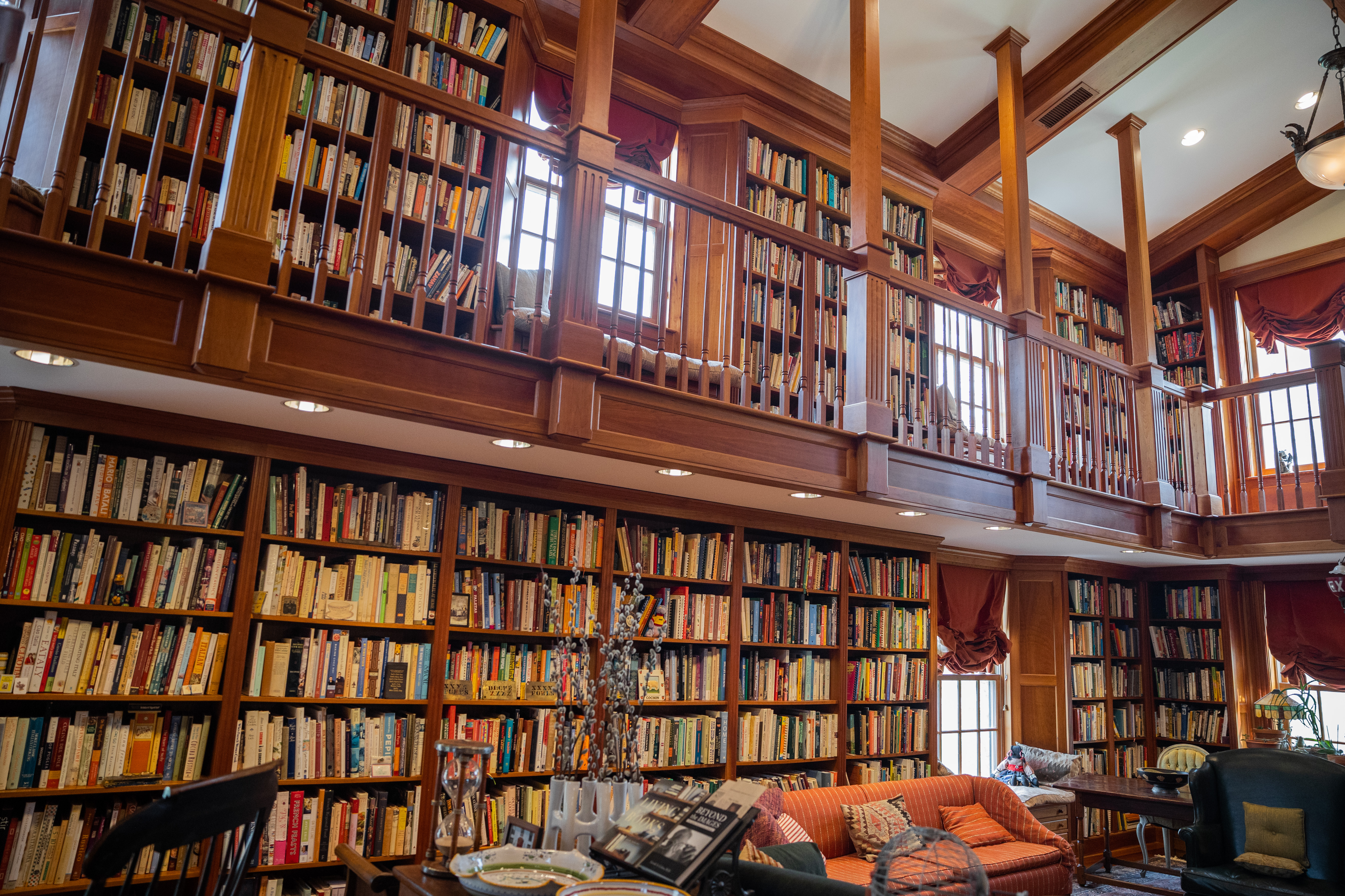 Lisa Ekus and her Guinness World Records collection of cookbooks -  masslive.com, image size:5460x3640