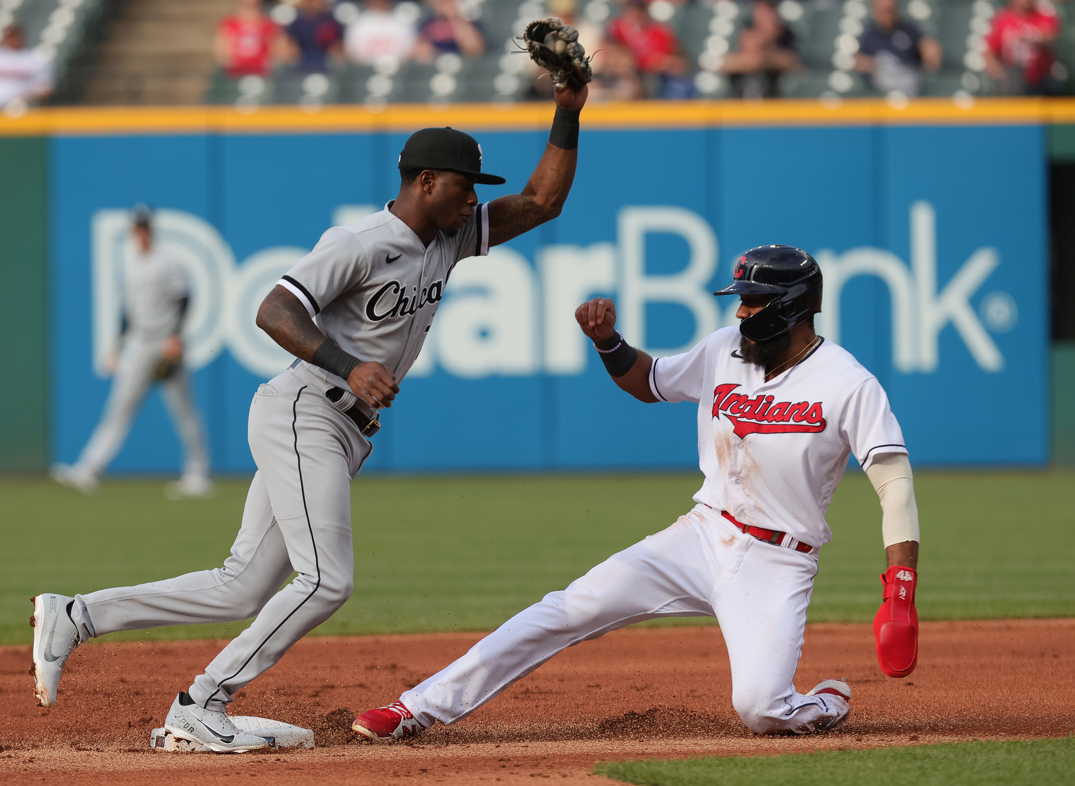 Hedges drives in 2 to break tie, put Guardians over Tampa Bay Rays 5-3