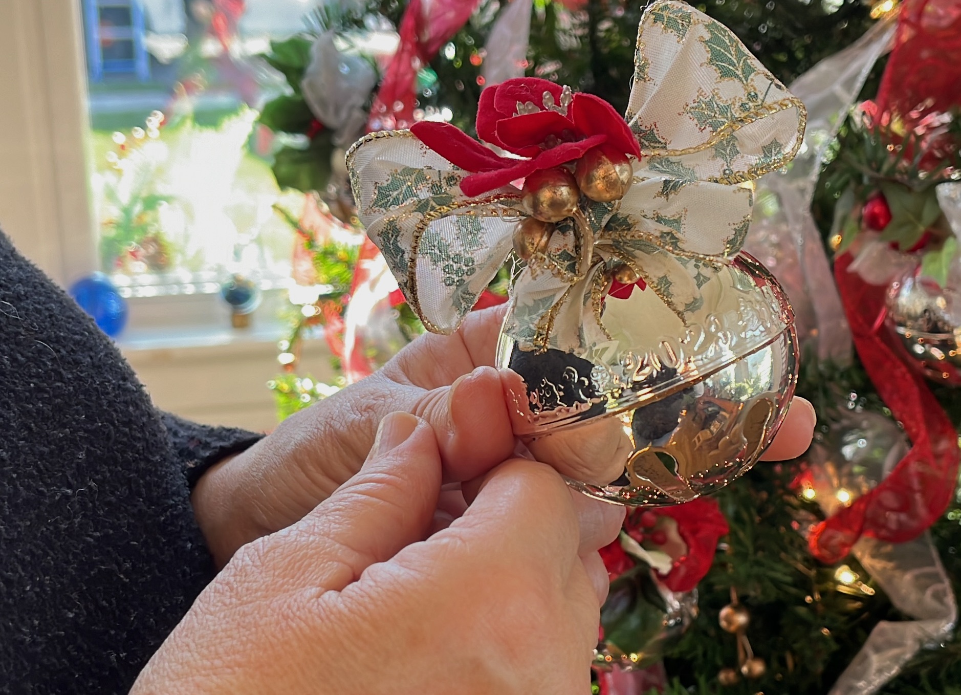 Christmas at the Long house - silive.com