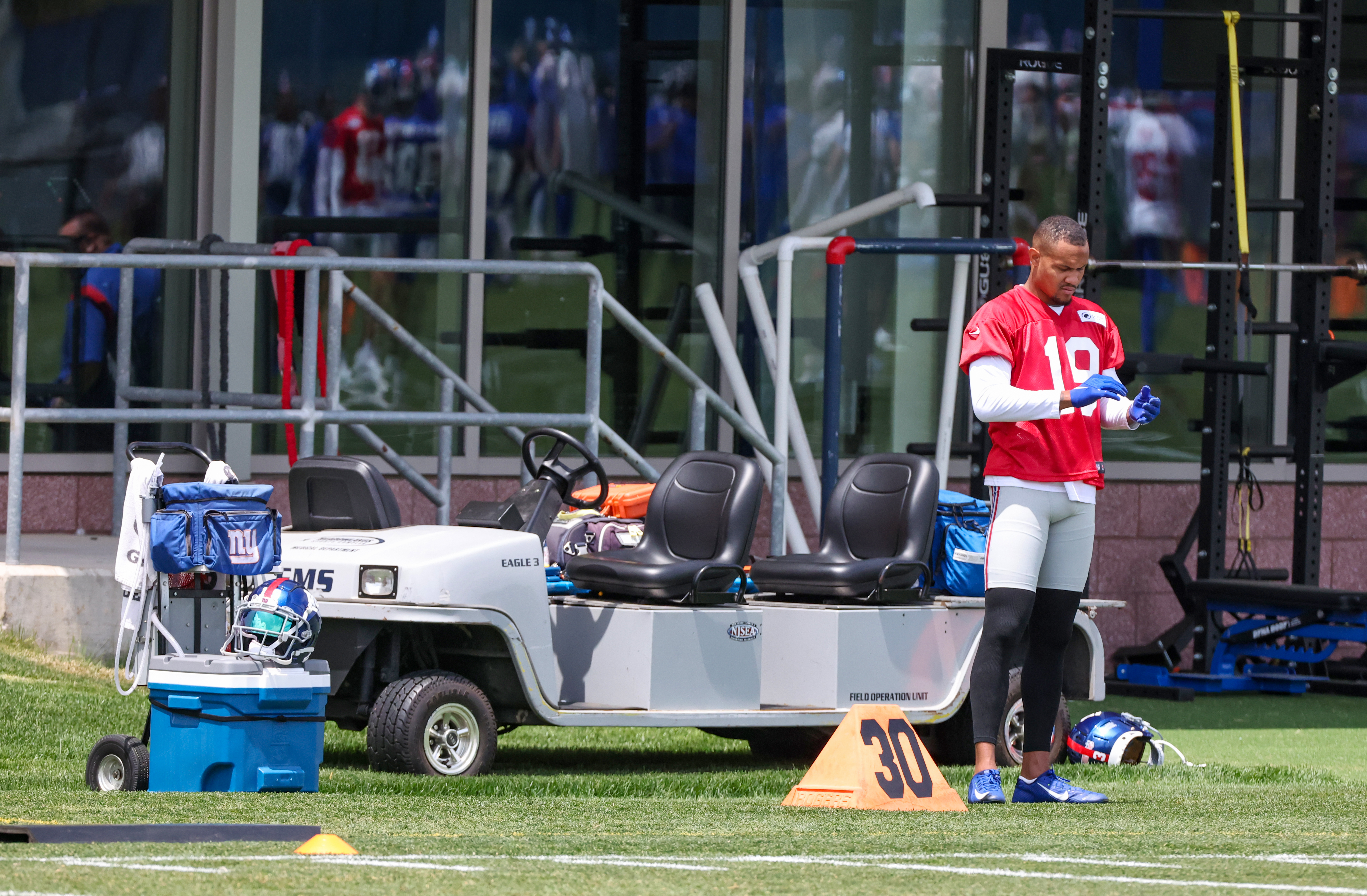 New York Giants: Key players the team needs to part ways with