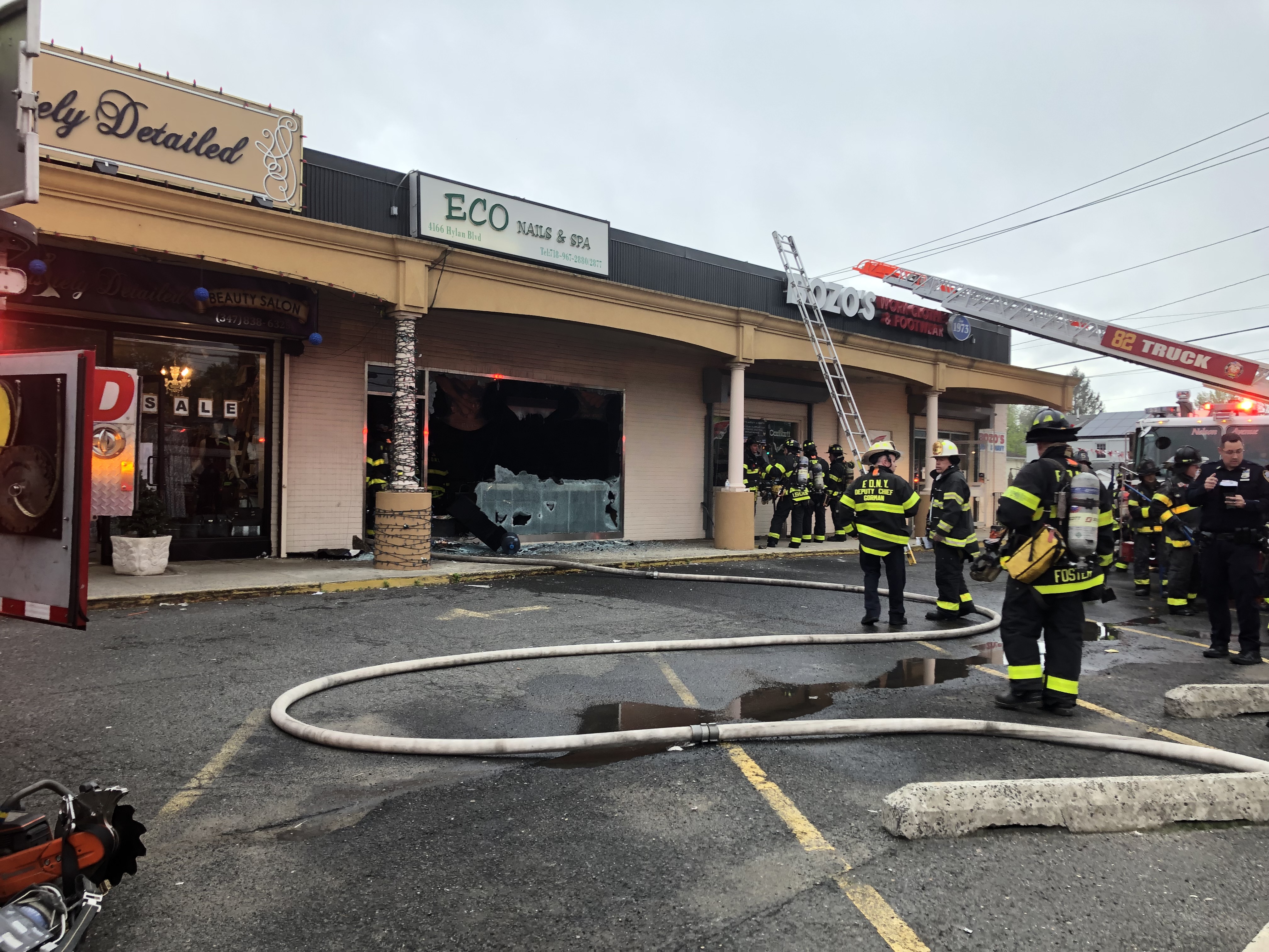 FDNY on scene of fire at strip mall in Great Kills - silive.com