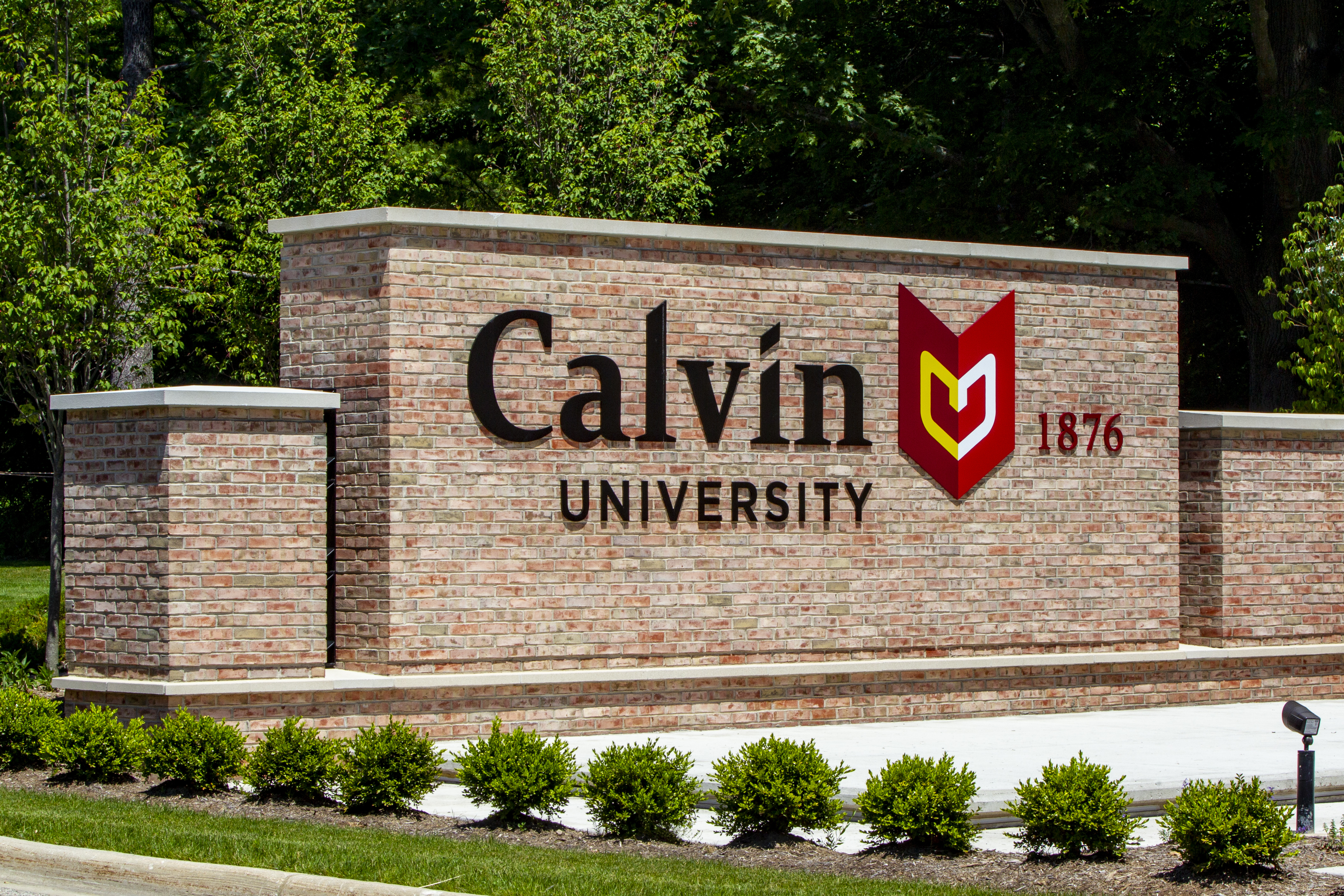 Calvin University sells off two buildings puts third up for sale