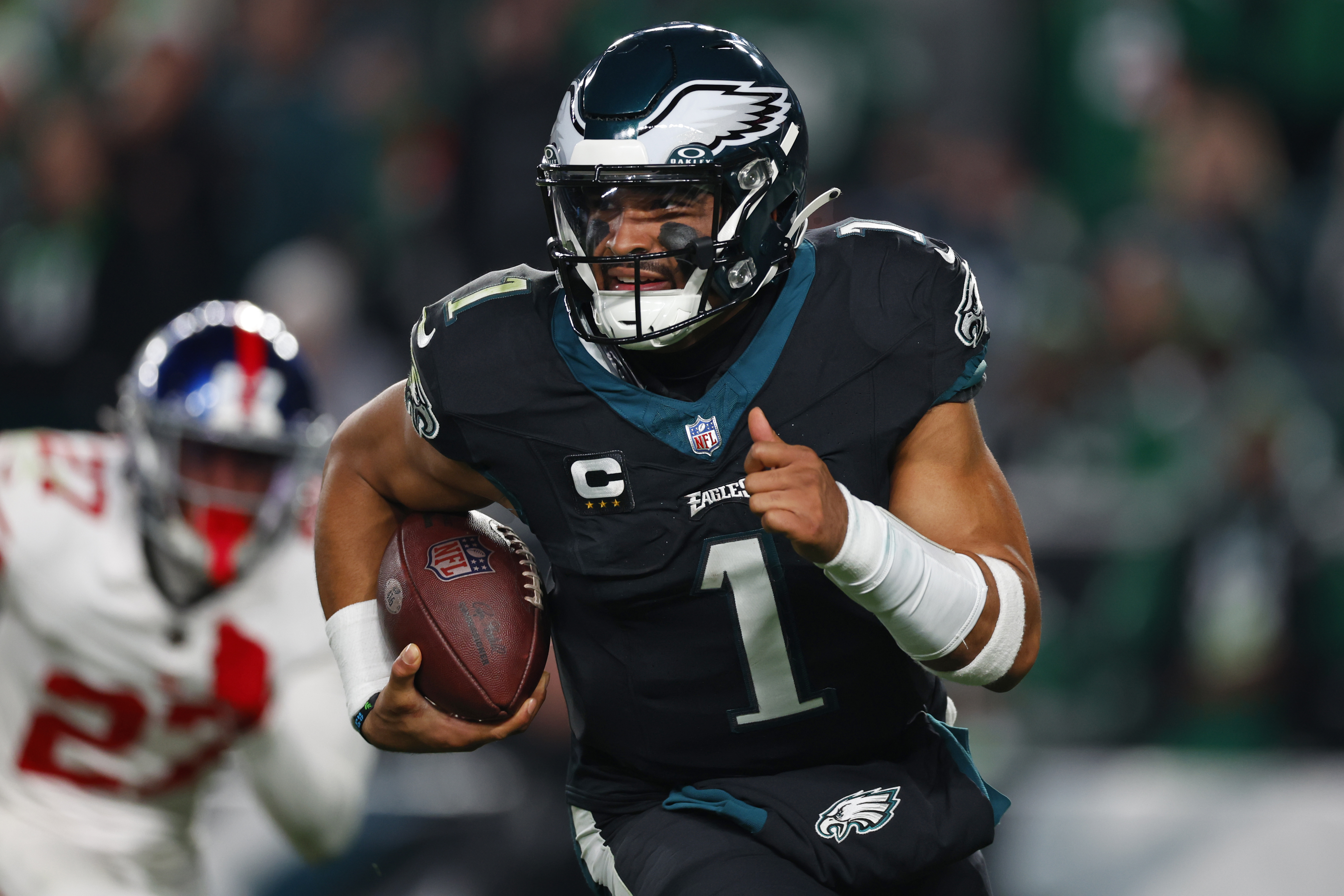 What channel is Philadelphia Eagles game Sunday vs. Cardinals 12