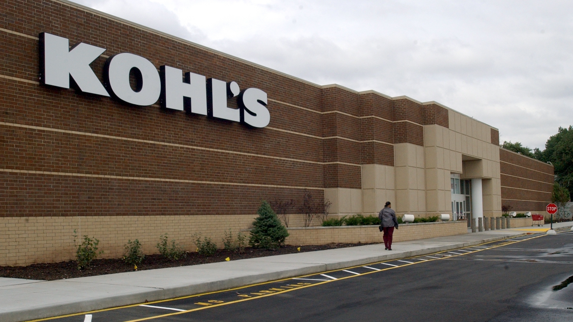 How Kohl's is trying to keep its stores fresh ahead of the holidays