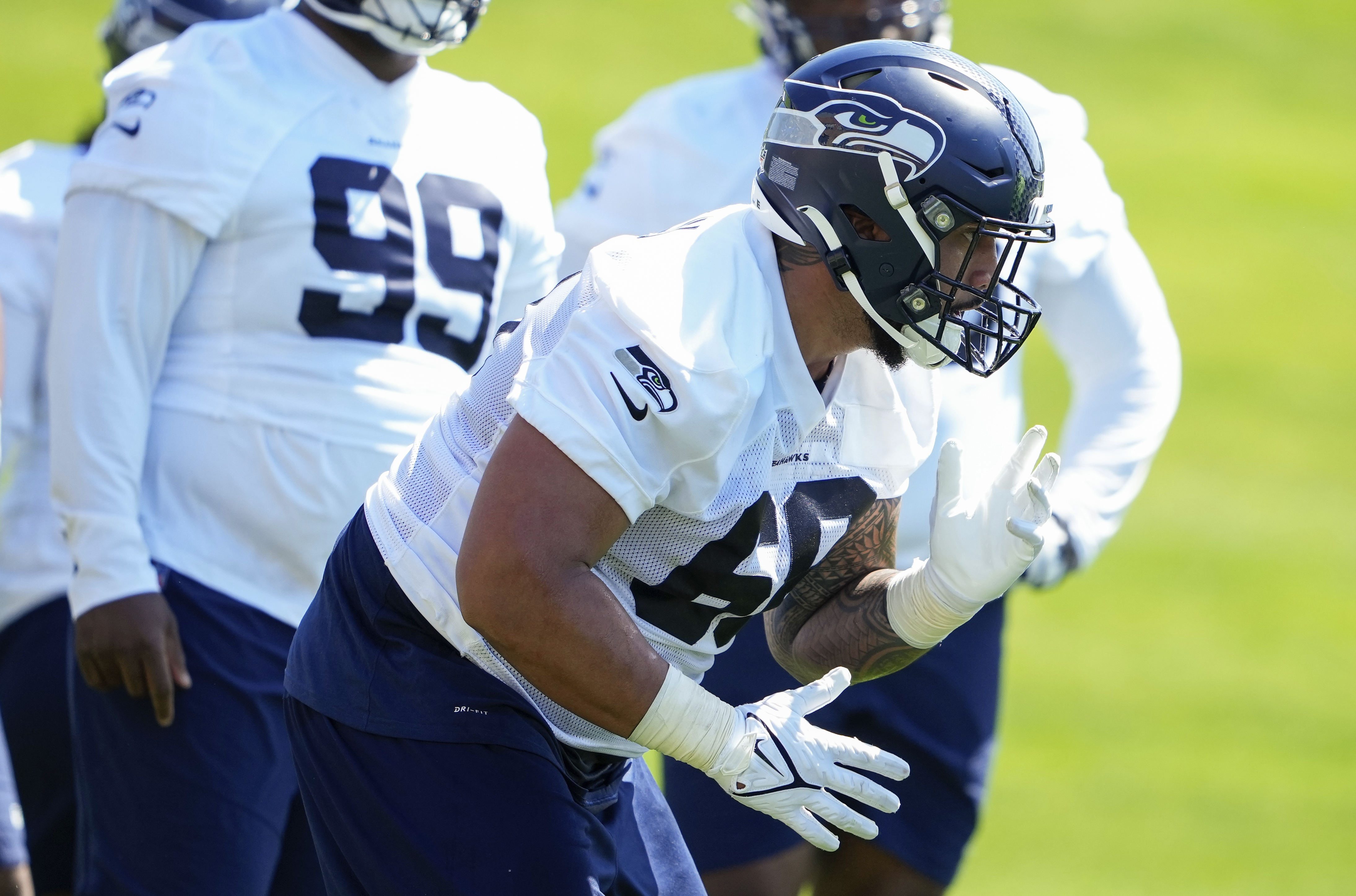 Seahawks activate L.J. Collier from injured reserve, DK Metcalf day-to-day