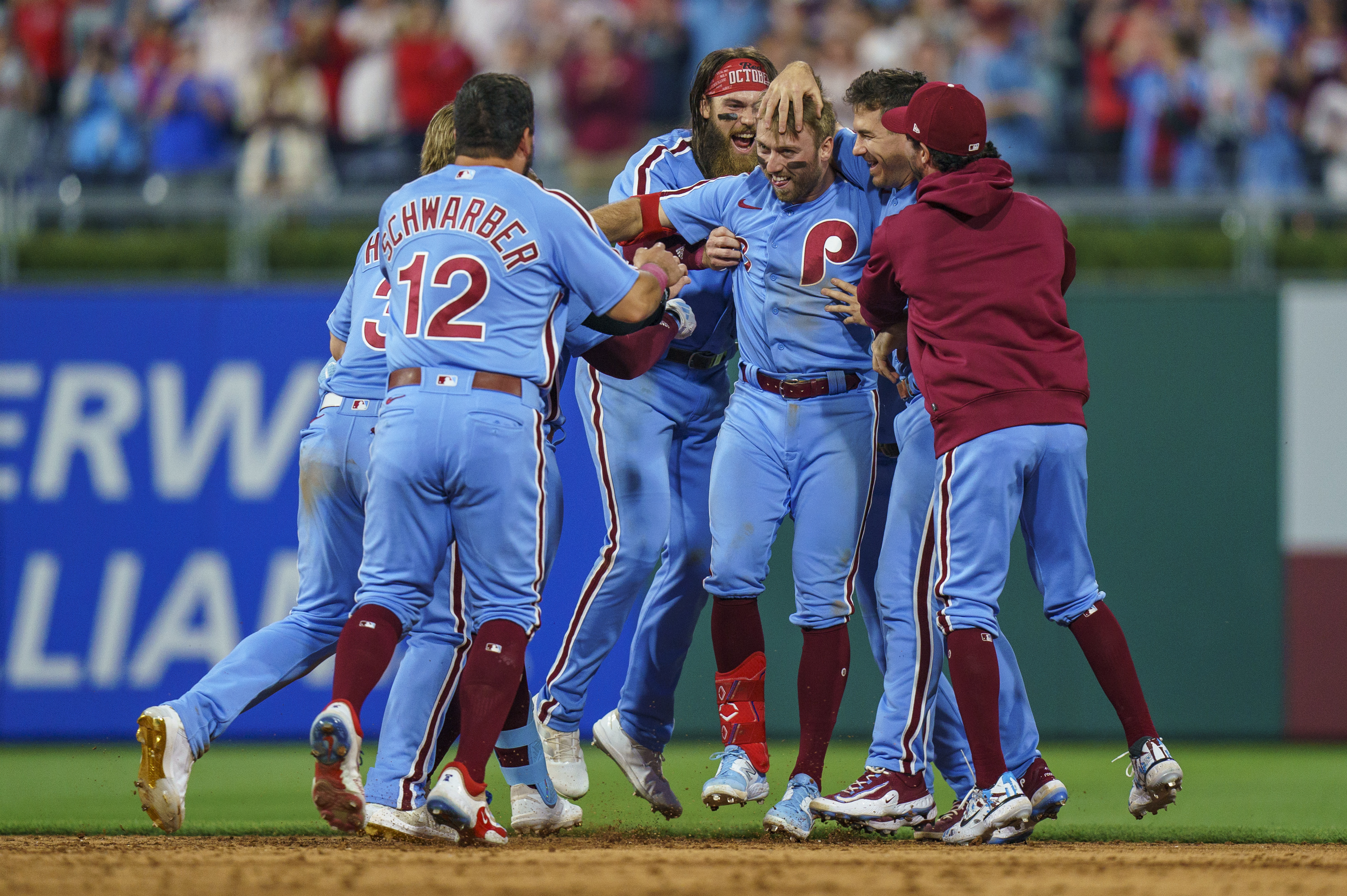 Wheeler, Clemens lead Phillies past Tigers 3-2 for 5th straight win  National News - Bally Sports