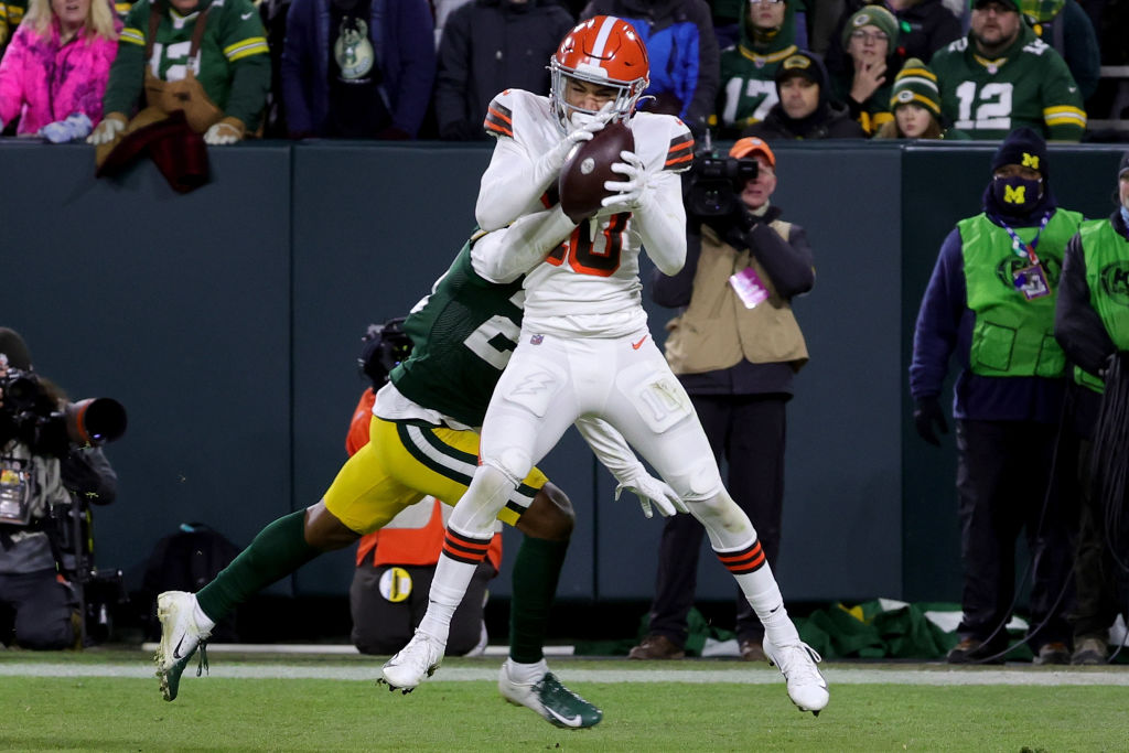 NFL Christmas Eve Roundup: Browns' Mayfield likely to start vs. Packers