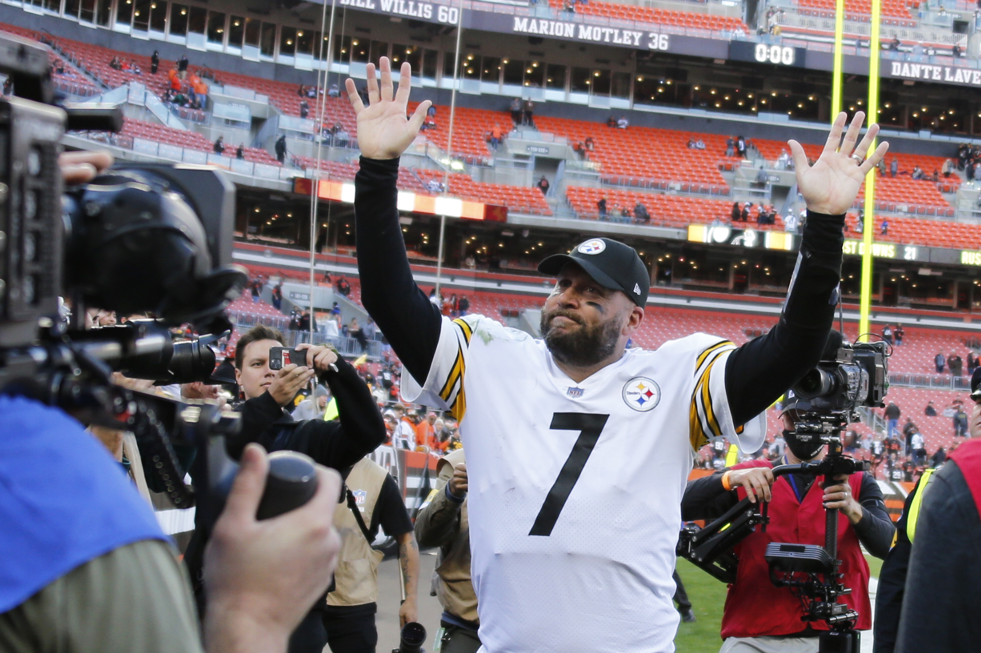 Will Ben Roethlisberger play Sunday night vs. the Chargers?