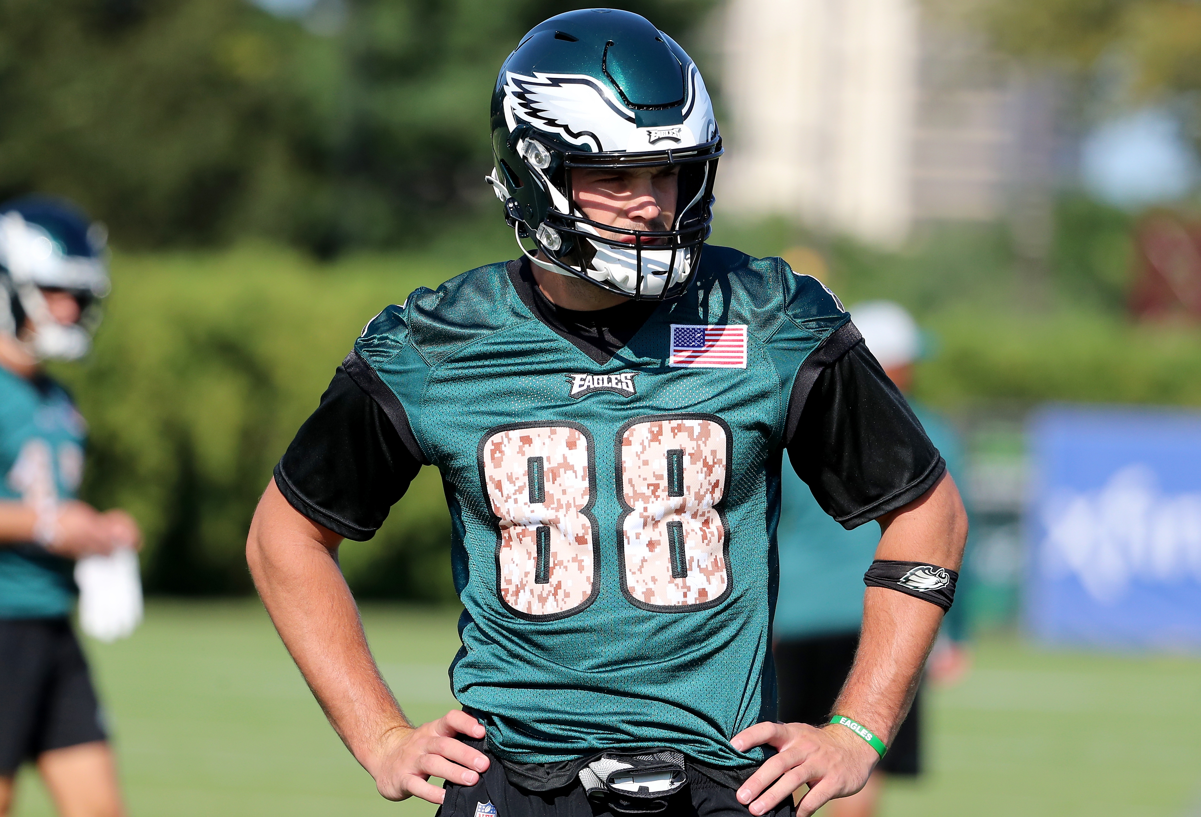 Dallas Goedert returns to Eagles practice after entering