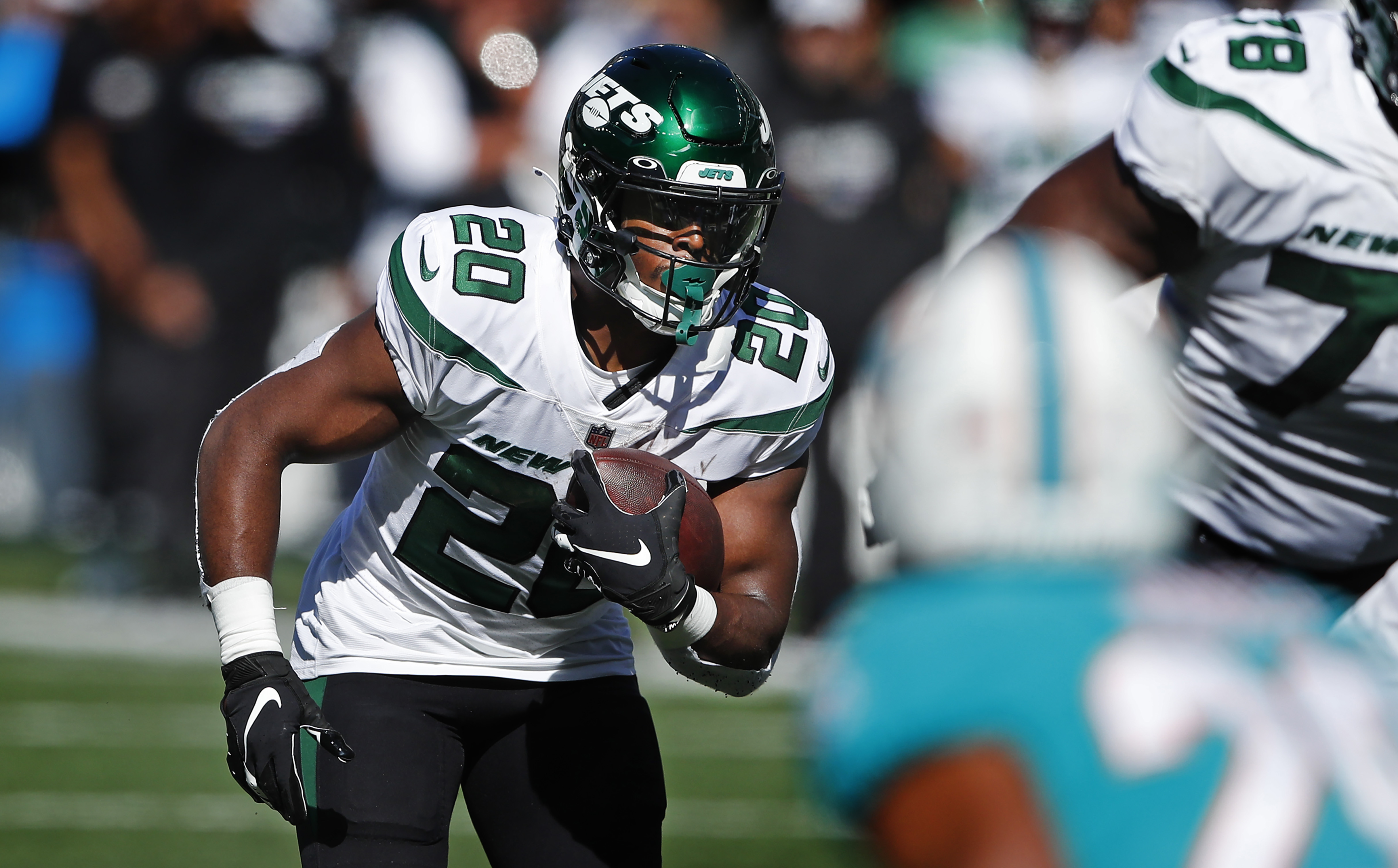 Will NY Jets RB Breece Hall return to previous form after ACL tear?