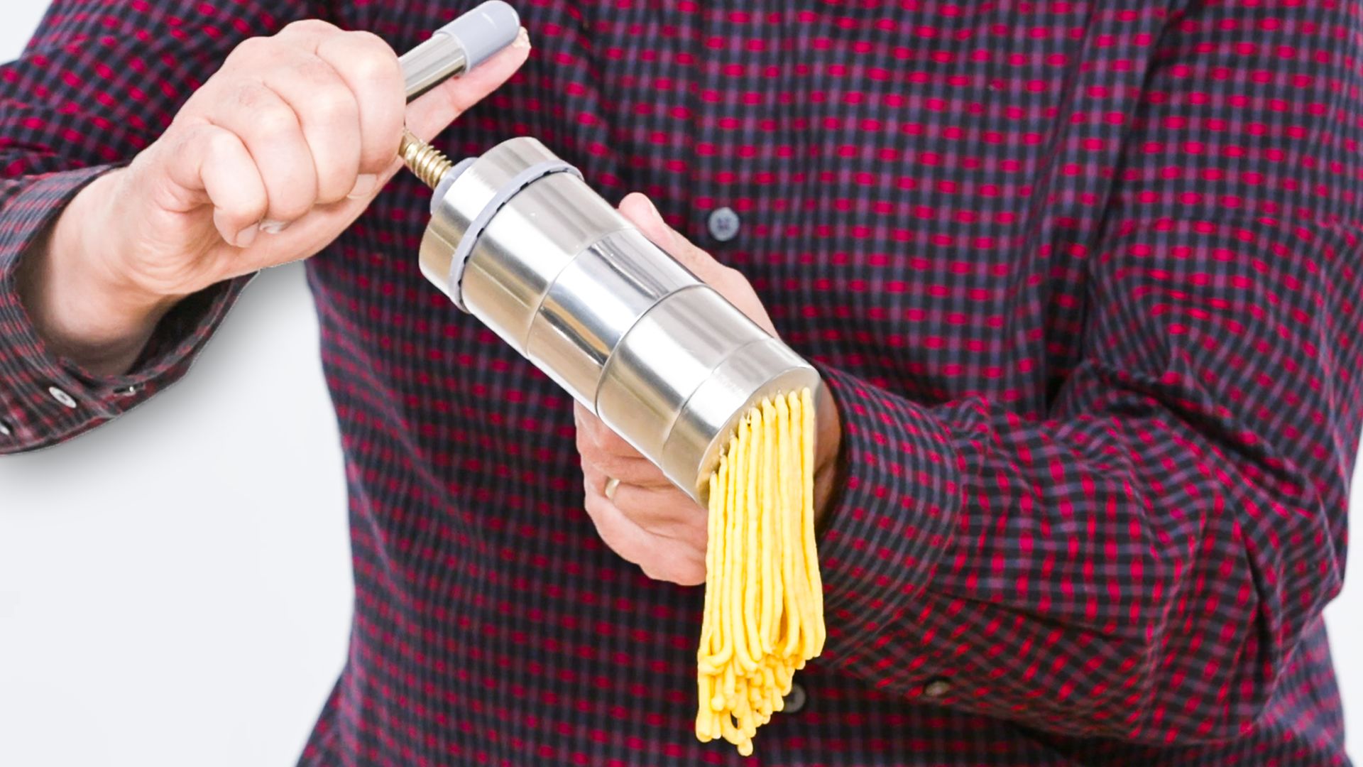 Design expert tests 5 pasta-making gadgets 
