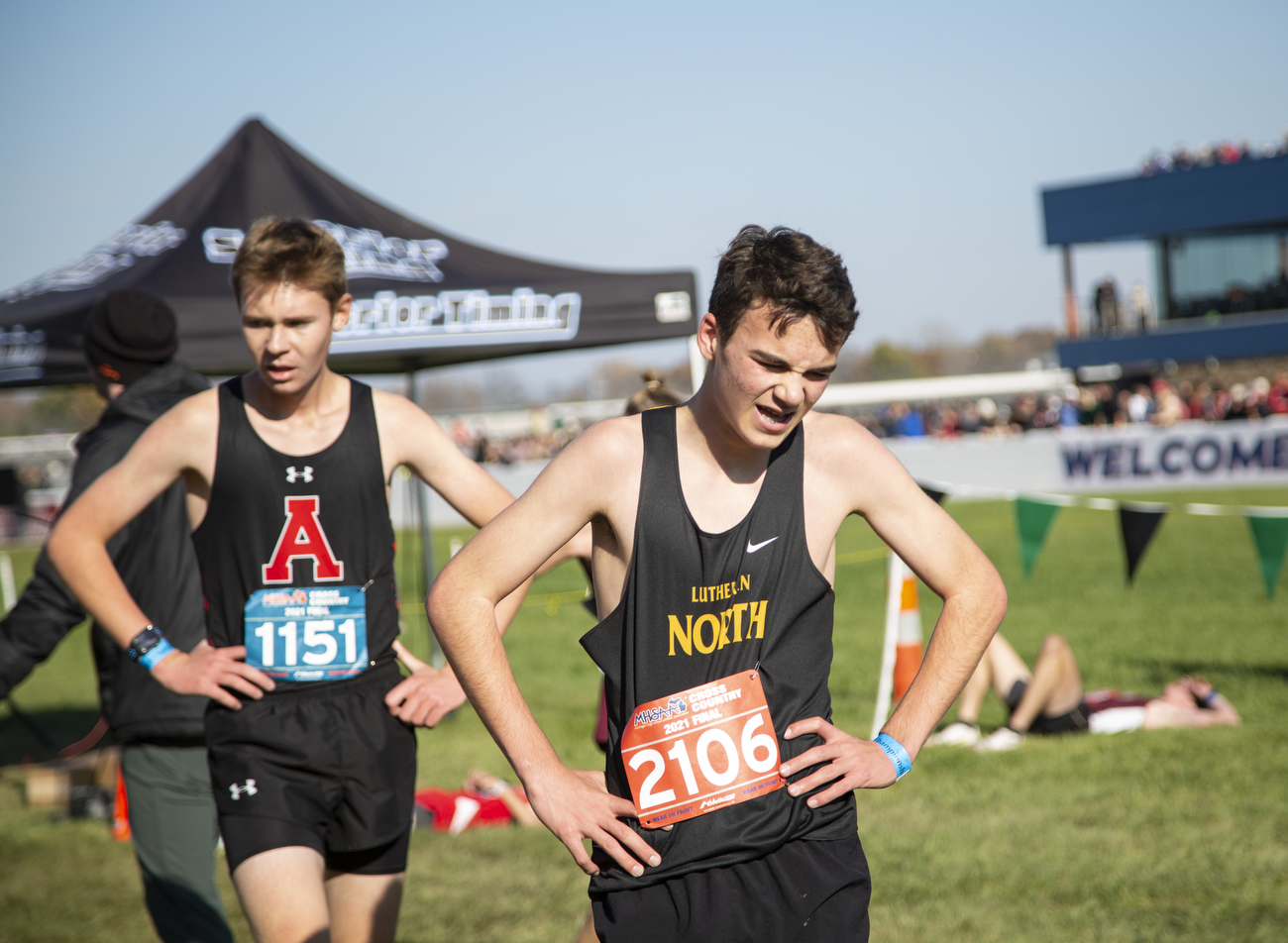 Division 2 Boys Race At 2021 MHSAA Cross Country Championships - Mlive.com