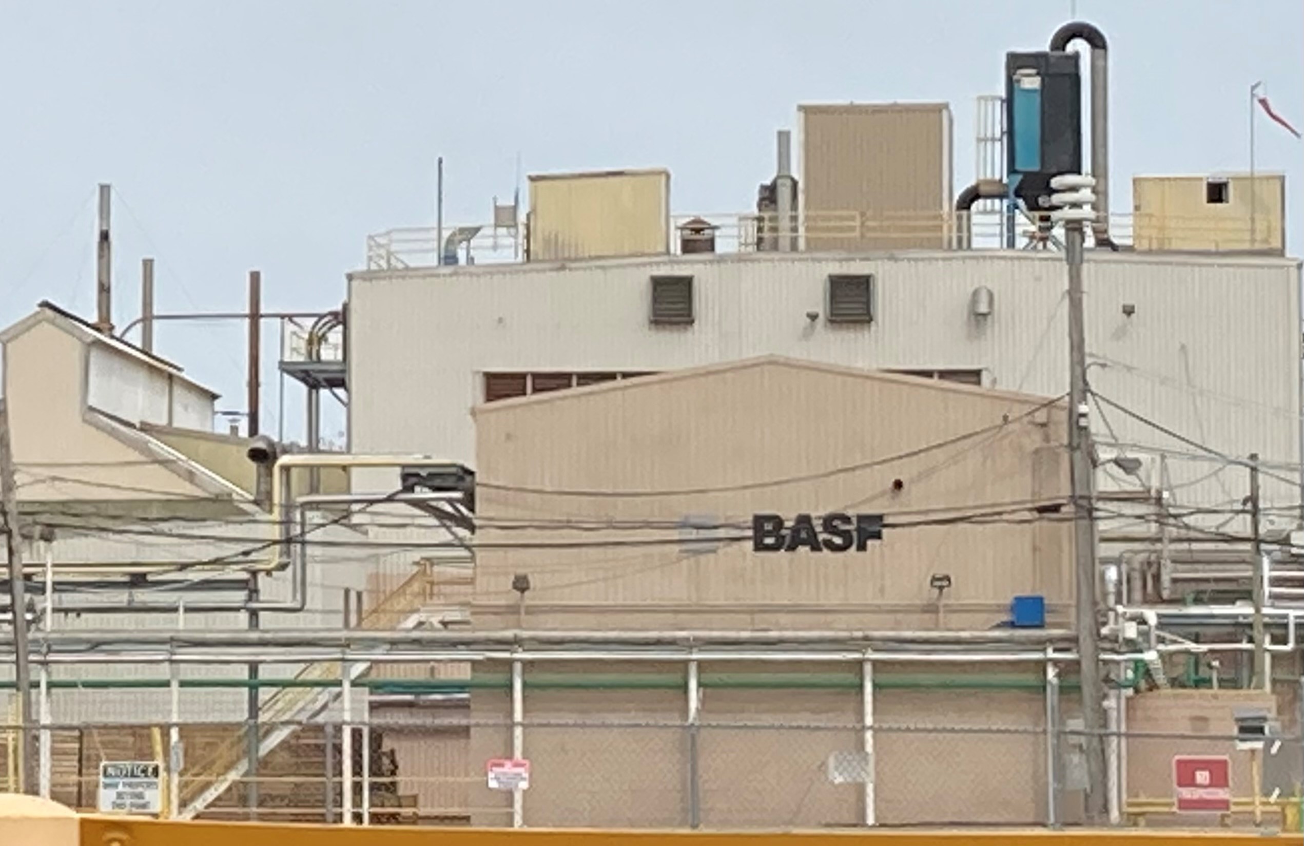 BASF Corp. emissions put more Elyria schools at high toxic-chemical risk  than anywhere else in Greater Cleveland - cleveland.com