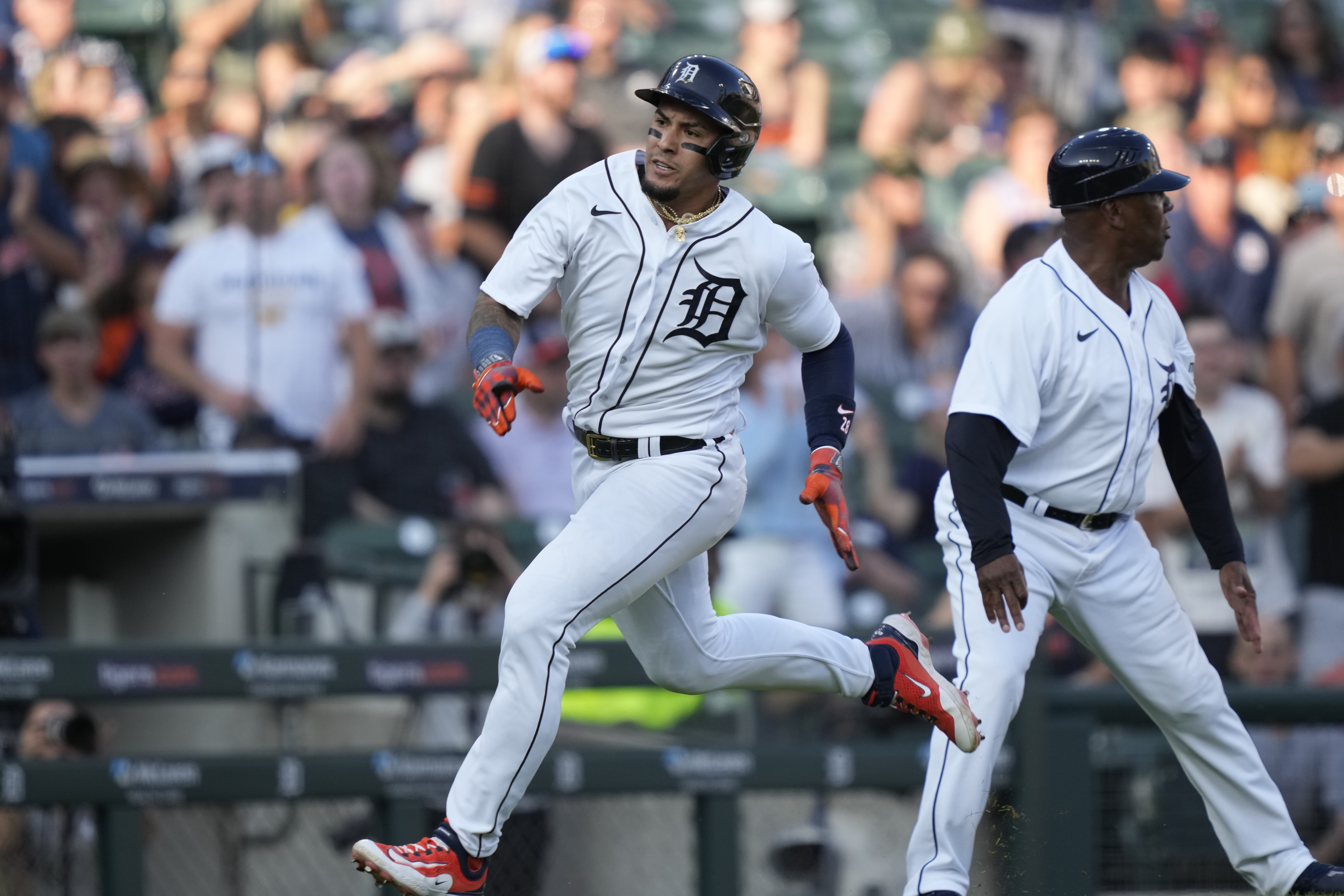 White Sox 6, Tigers 4
