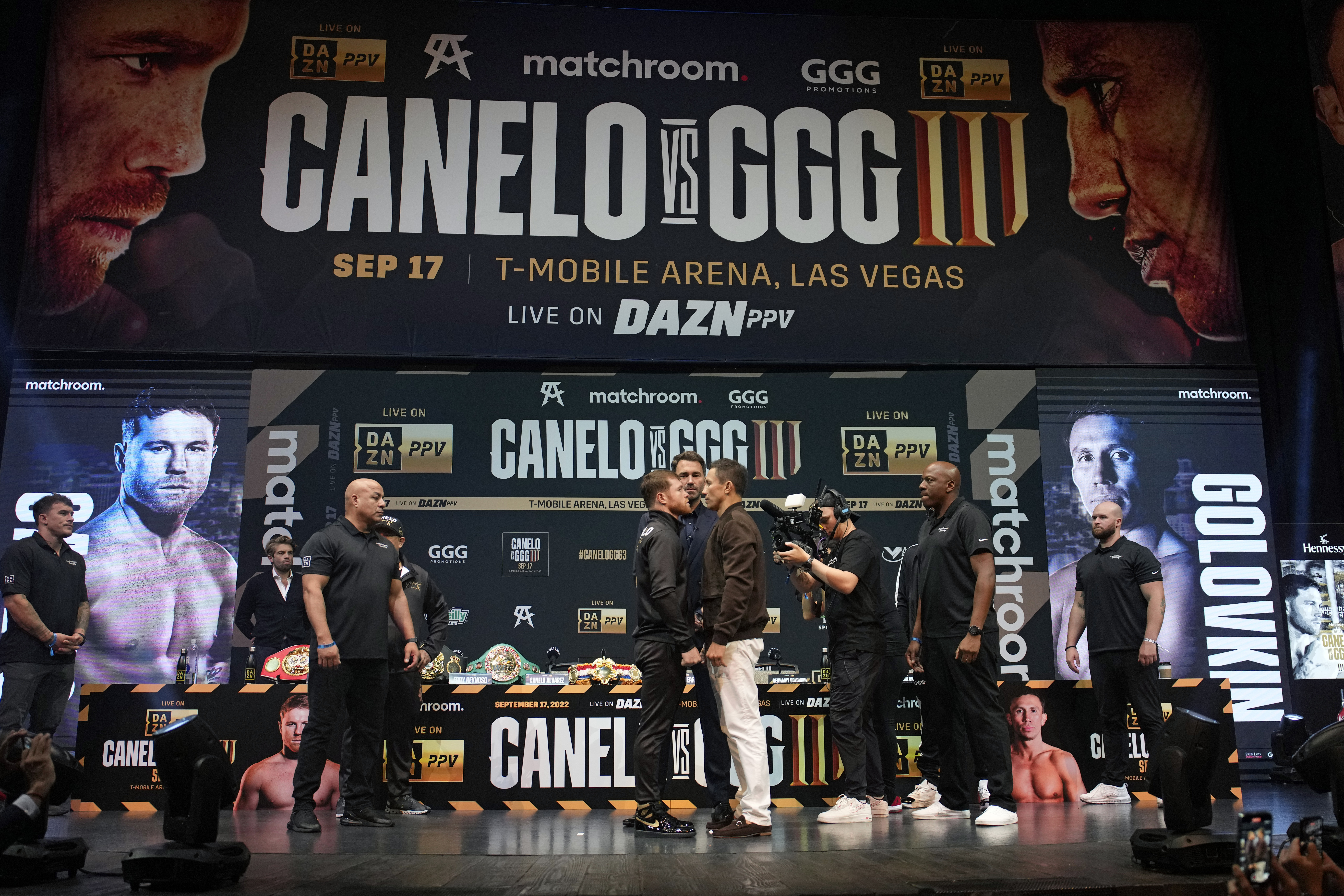 What time does Canelo Álvarez fight Gennady Golovkin? Live stream, full fight card