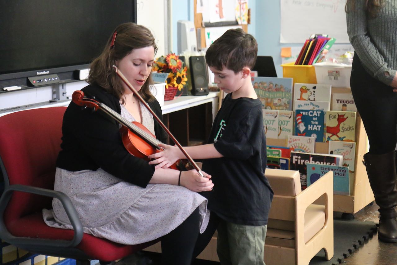 Staten Island pre-K students learn to play violin - silive.com