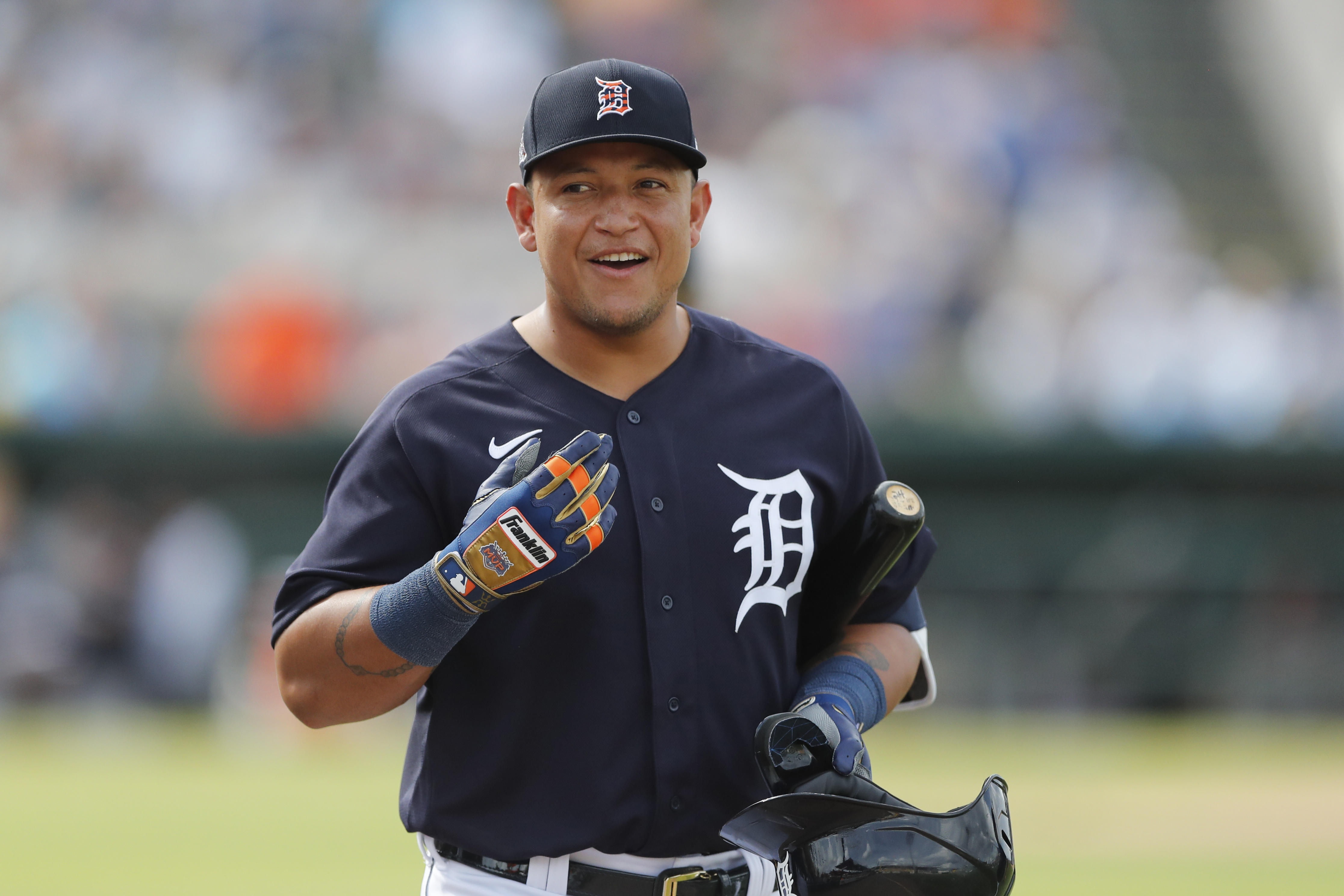 Fans young and old follow Cabrera's last steps as legendary Tigers player