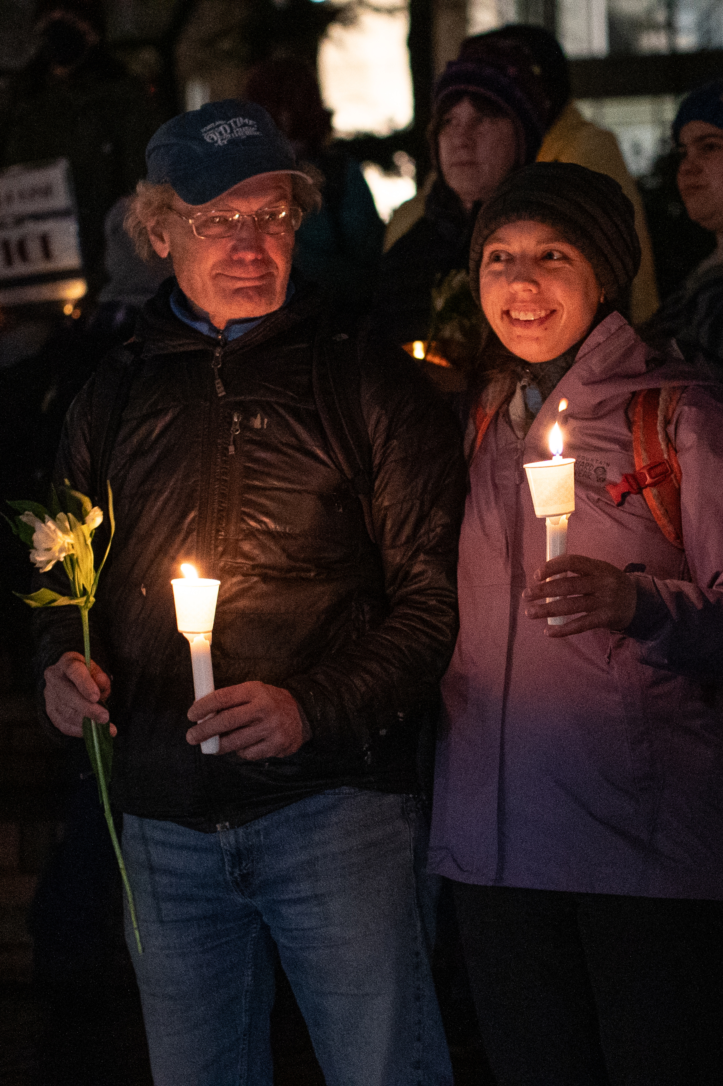 Portland vigil for Renee Nicole Good shot and killed by ICE in ...