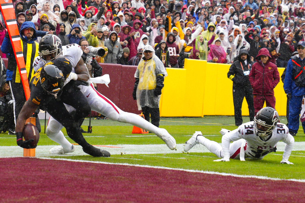 Alabama NFL roundup: 2 fourth-quarter TDs for Brian Robinson Jr. in  Washington comeback 