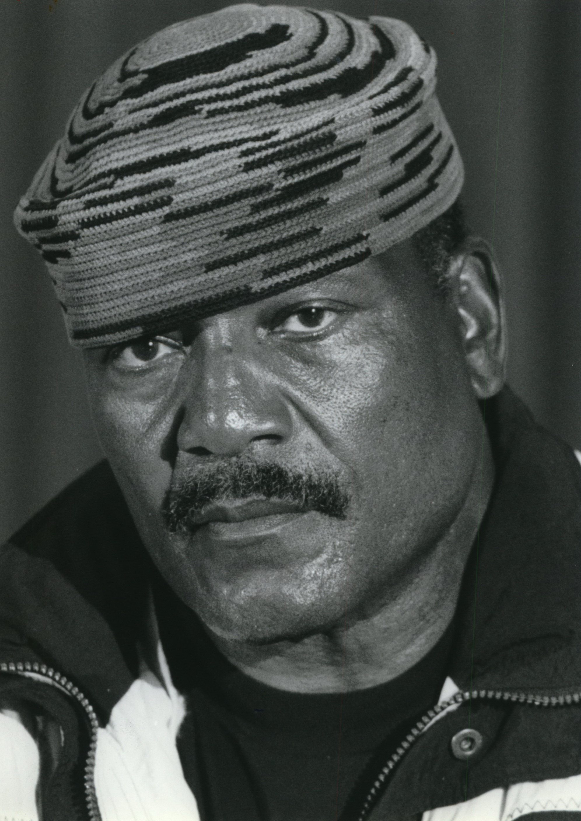 Jim Brown at the Syracuse University sports roundtable discussion at the Manley Field House in 1992.