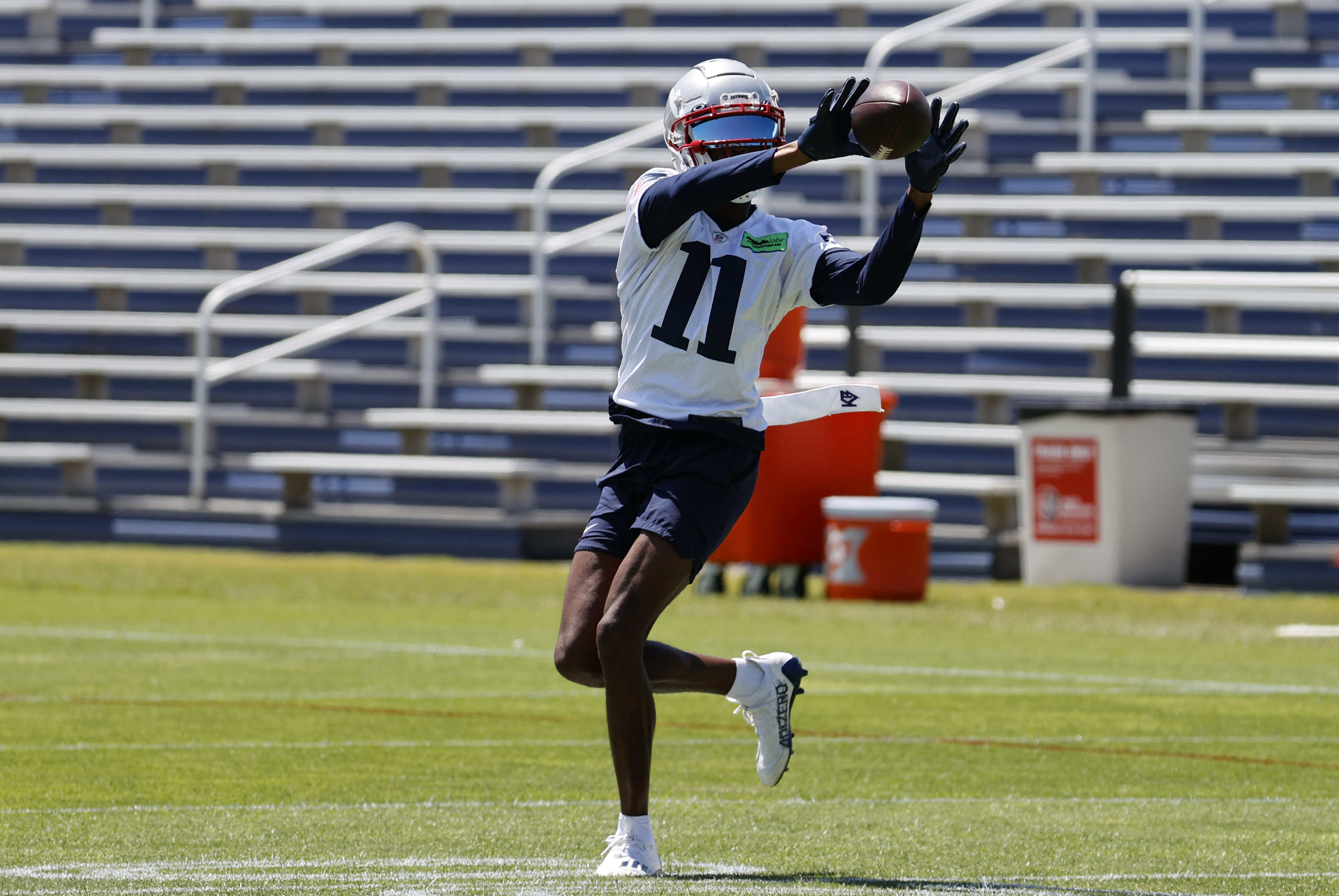 Patriots place Tyquan Thornton on injured reserve, name 15 to