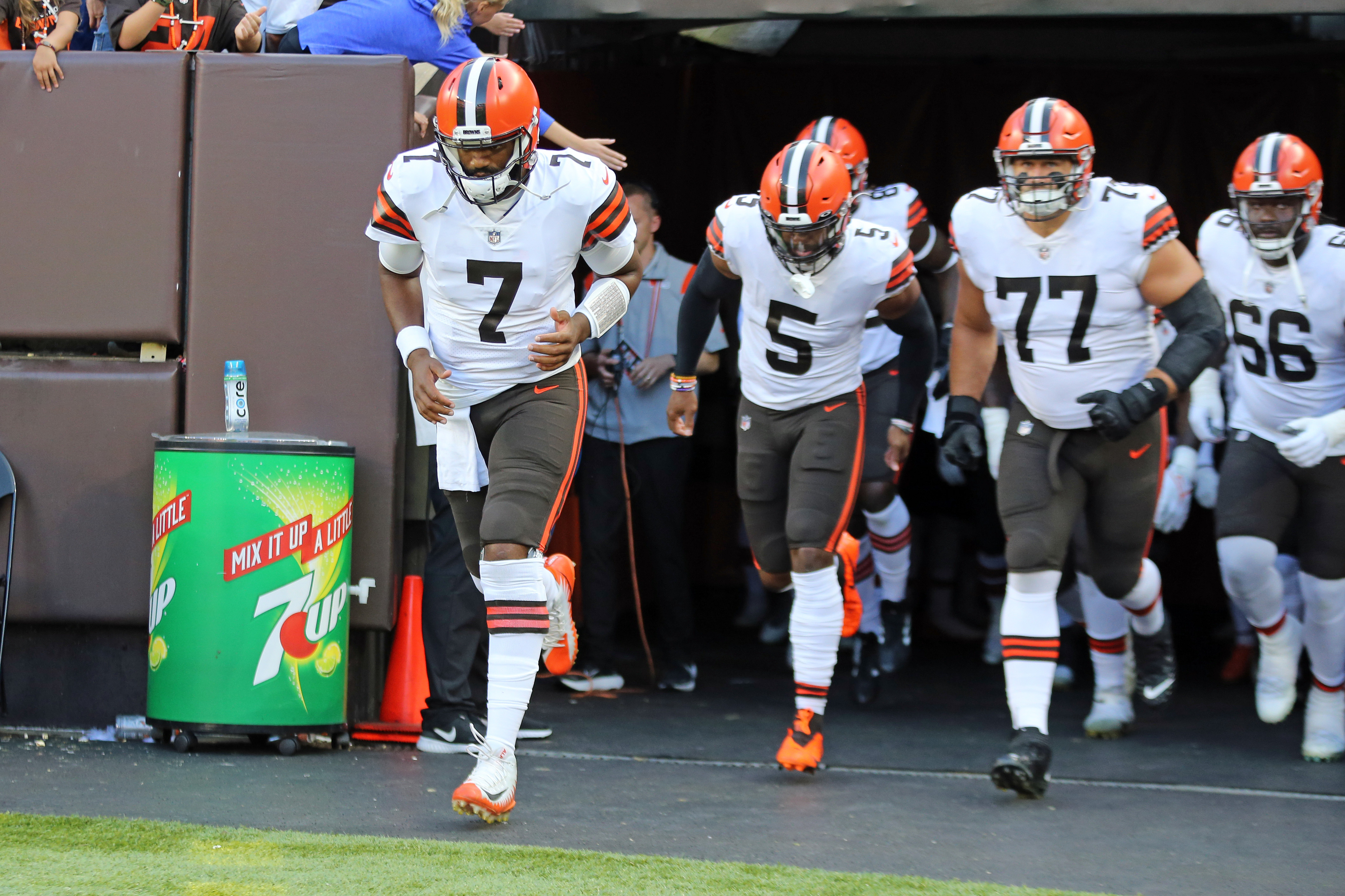 Presenting The Cleveland Browns' Quarterback Room: Jacoby Brissett And Josh  Dobbs