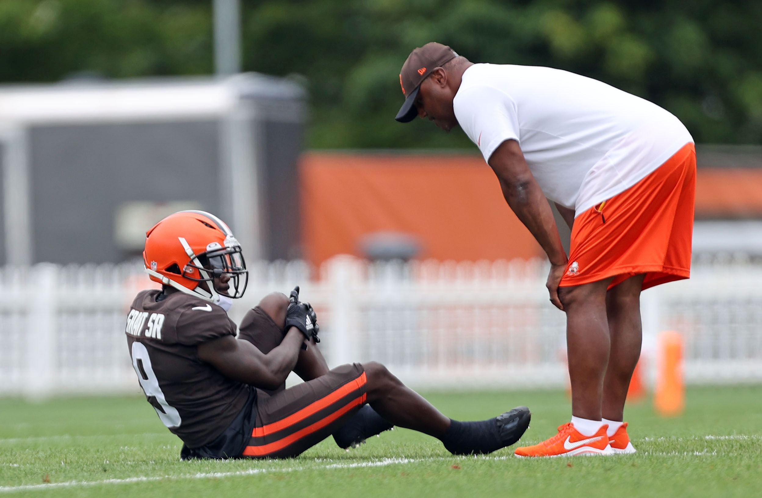 Browns WR Jakeem Grant Suffered Right Knee Injury