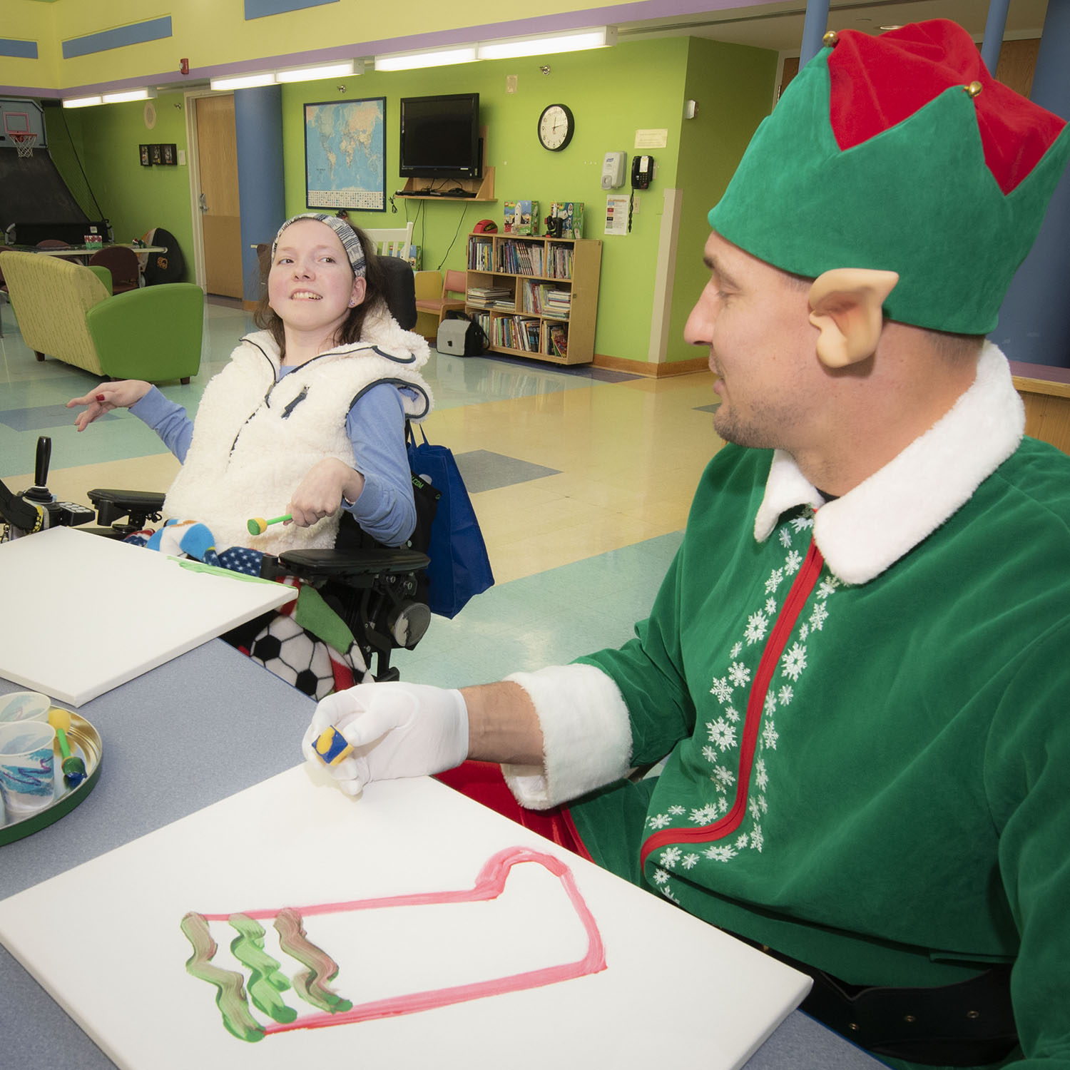 Rob Gronkowski Surprises Patients at Shriners Children's New England