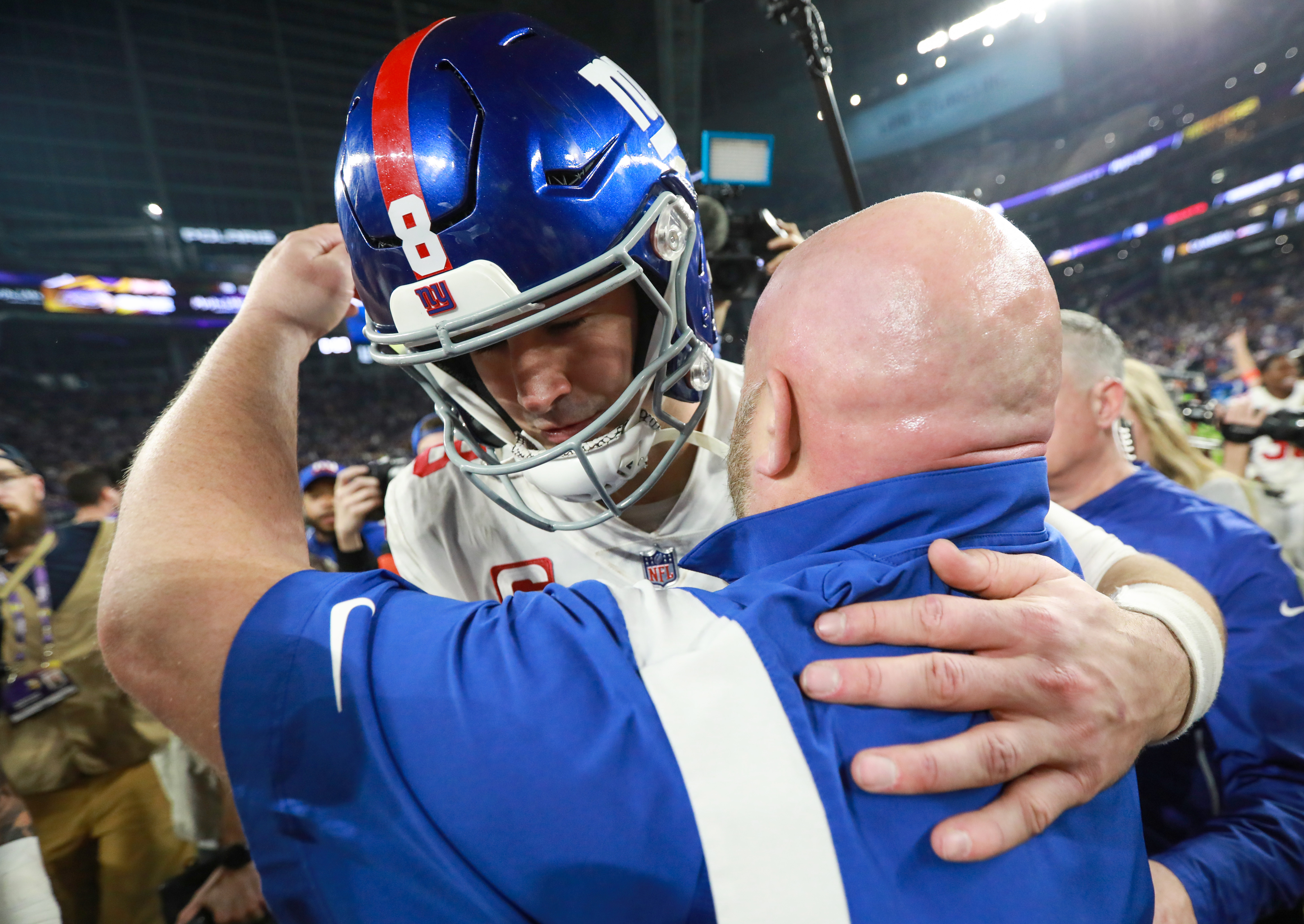 NFL analyst apologizes to Daniel Jones after Giants' wild-card win