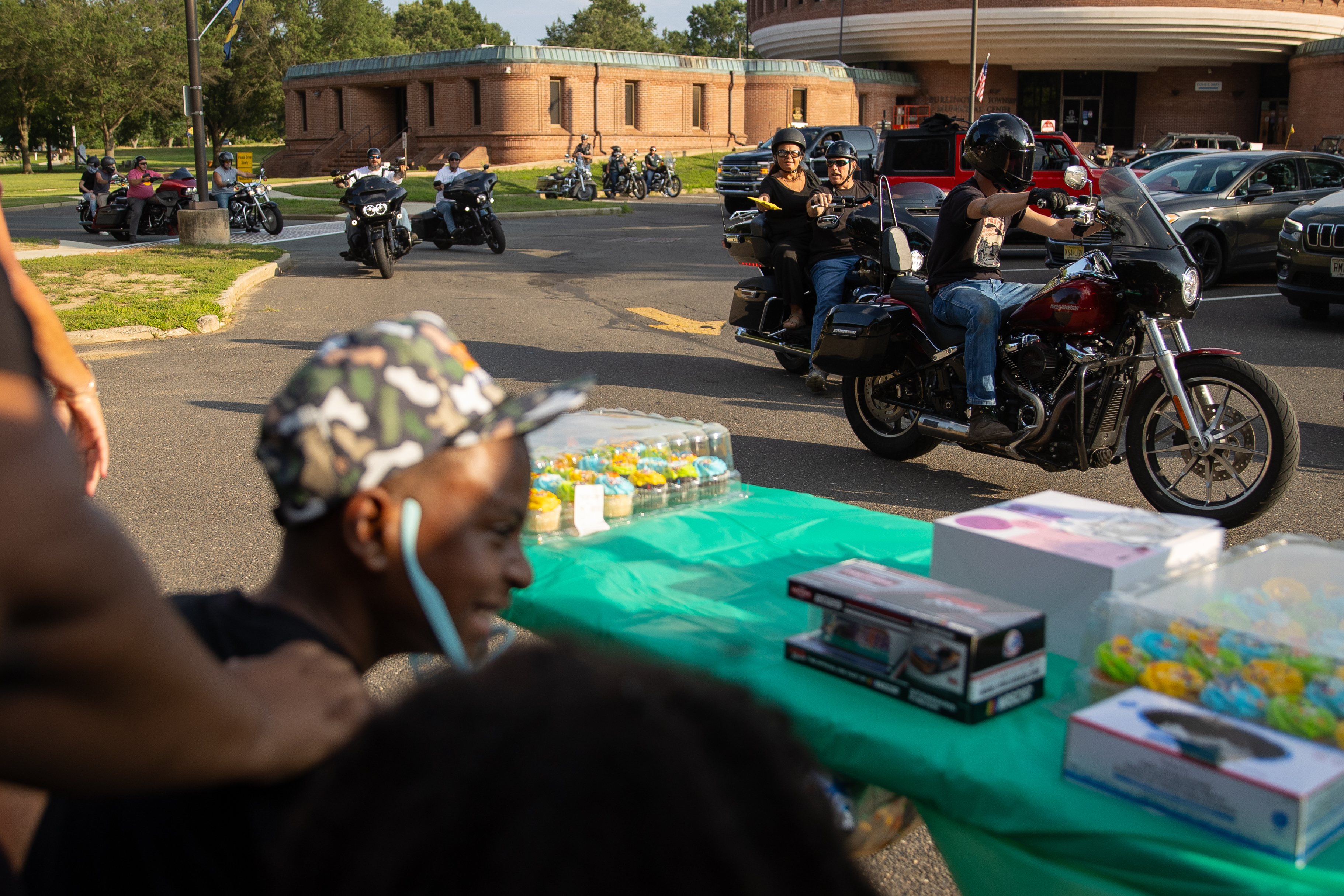 Verbal Rally Hundreds attend birthday drive-by rally - nj.com