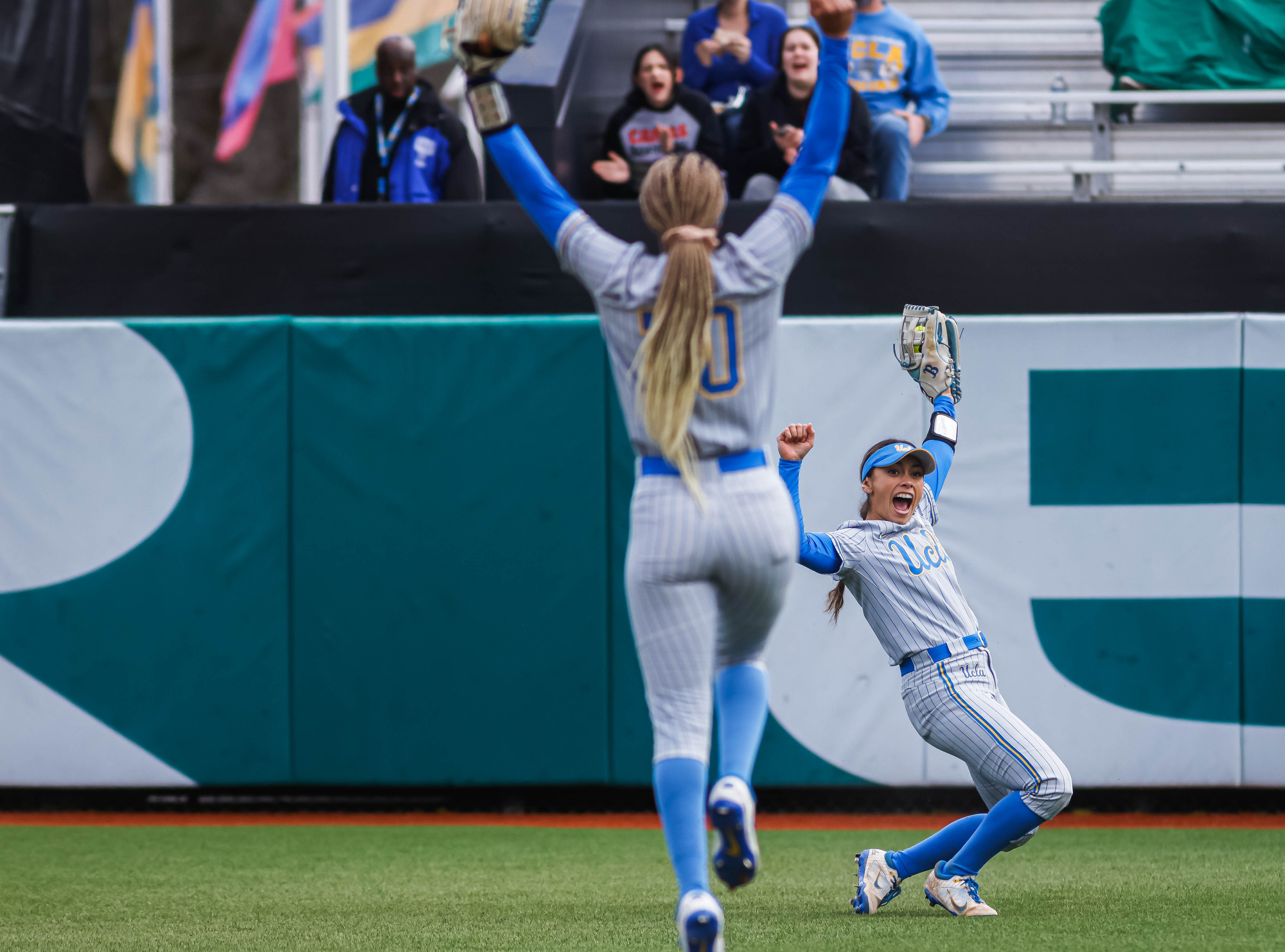 Oregon Ducks softball vs. UCLA, March 26, 2023