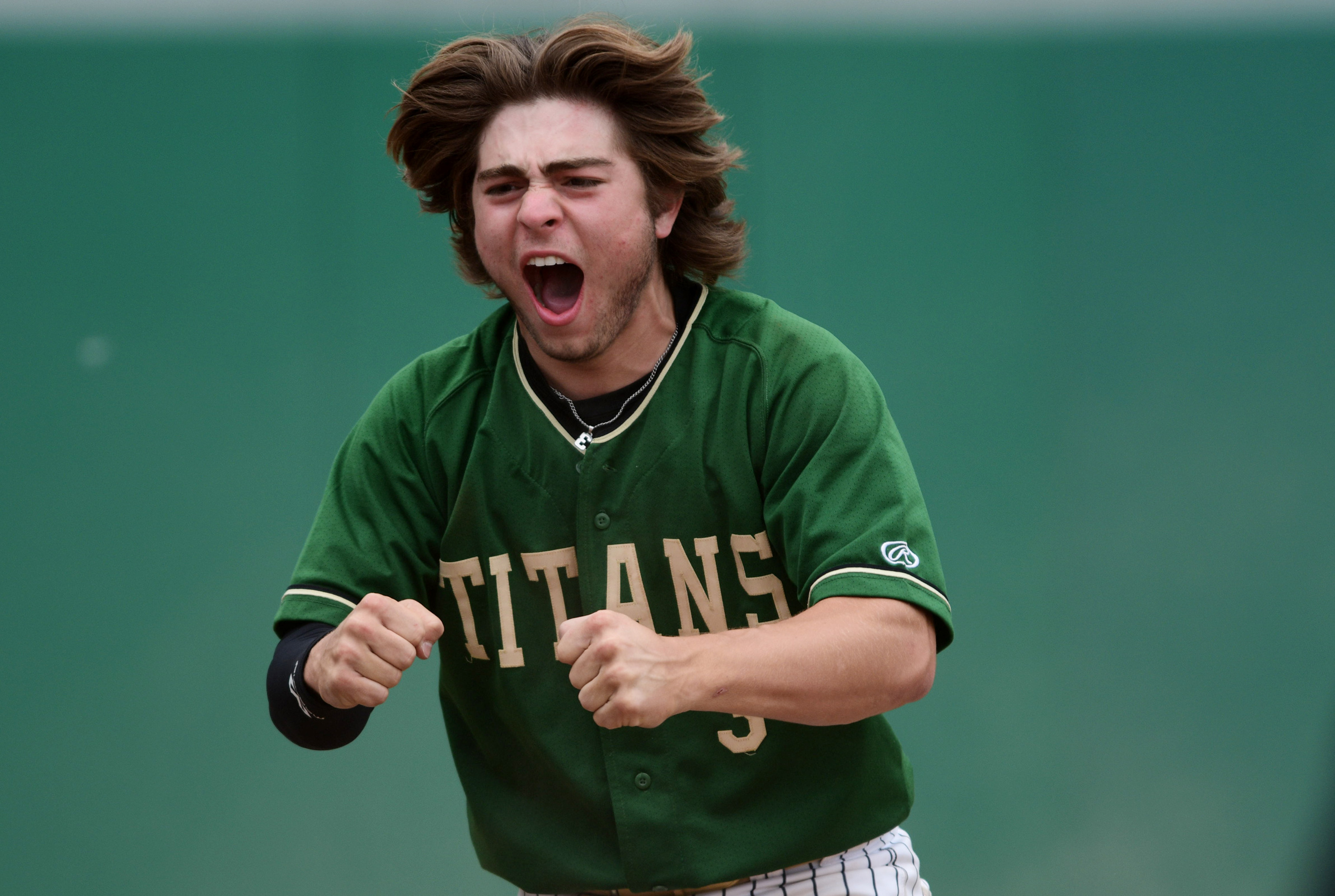 Lumen Christi tops Michigan Center for Division 3 baseball