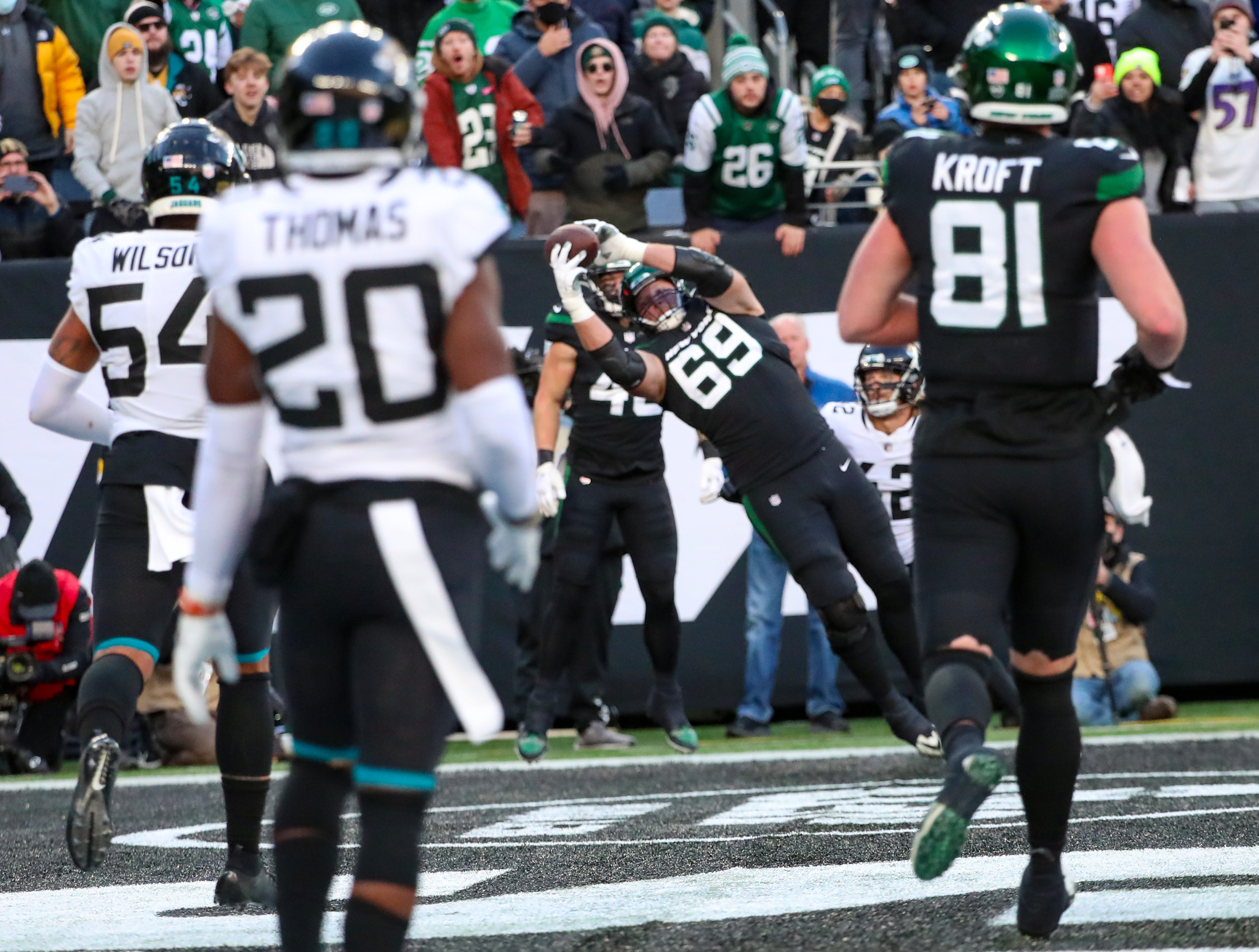 NFL Week 16: New York Jets defeat Jacksonville Jaguars, 26-21 