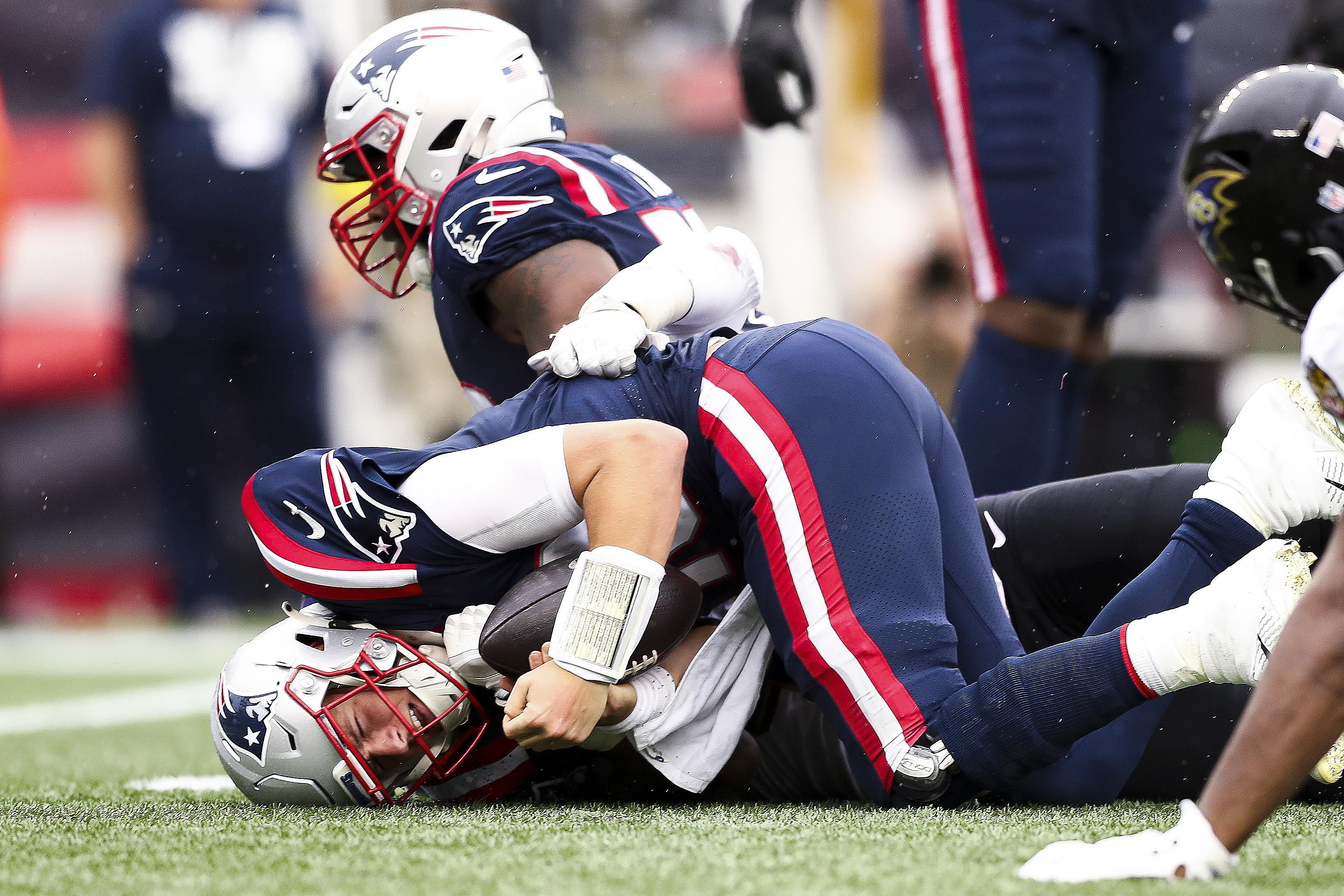 New England Patriots Facing 'Devastating' Injuries to Matthew