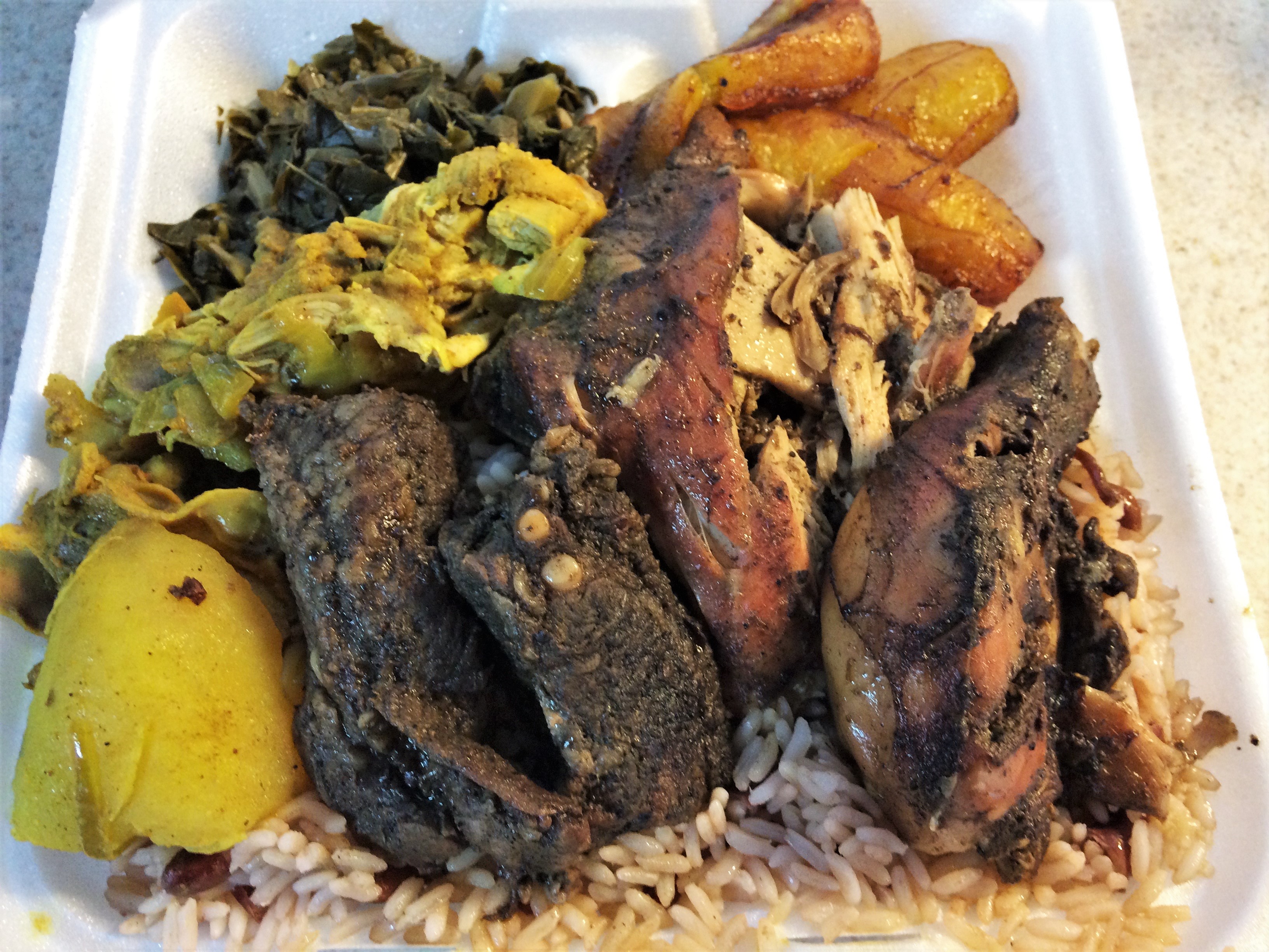 Mr. Bigg's: Hot food from a warm climate for a cold day (Dining