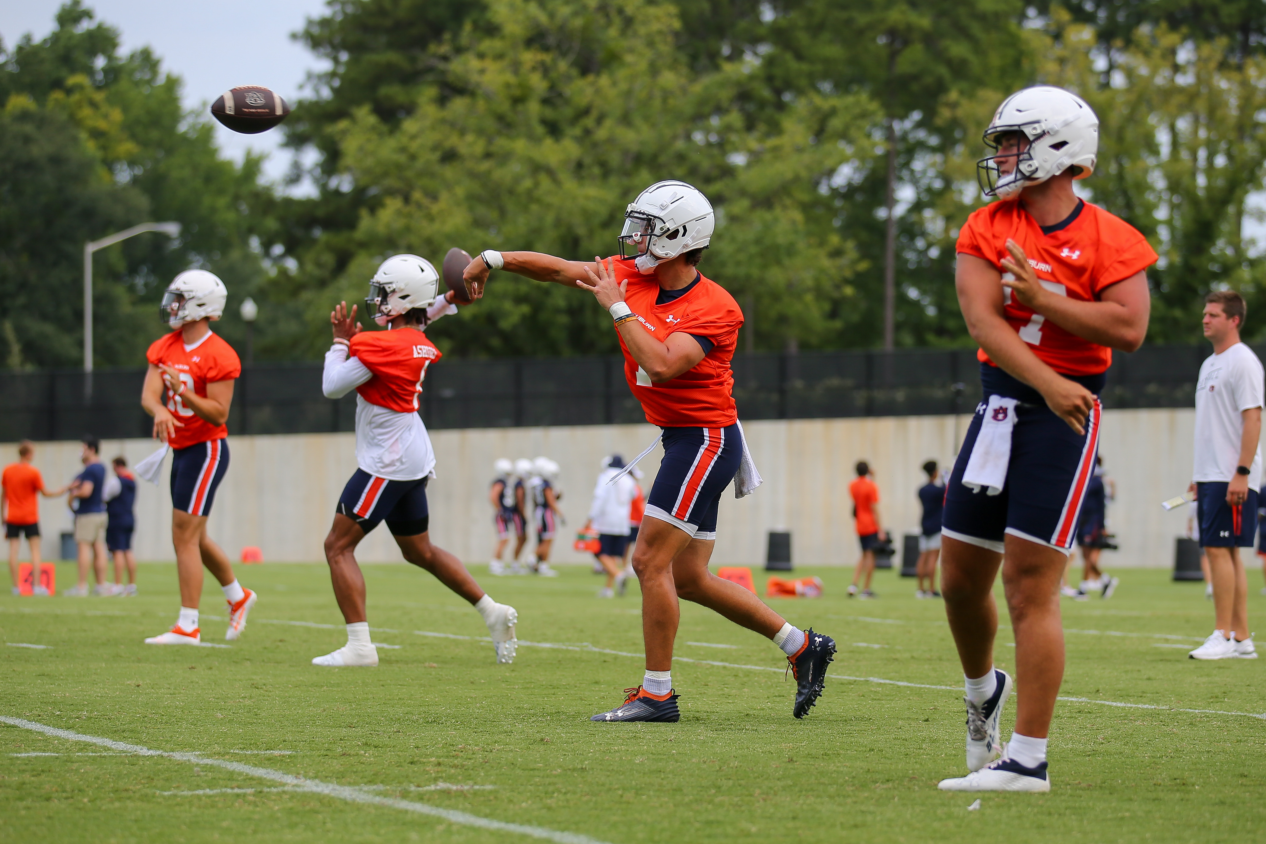 Auburn football practice observations: Holden Geriner with the first-team -  Sports Illustrated Auburn Tigers News, Analysis and More