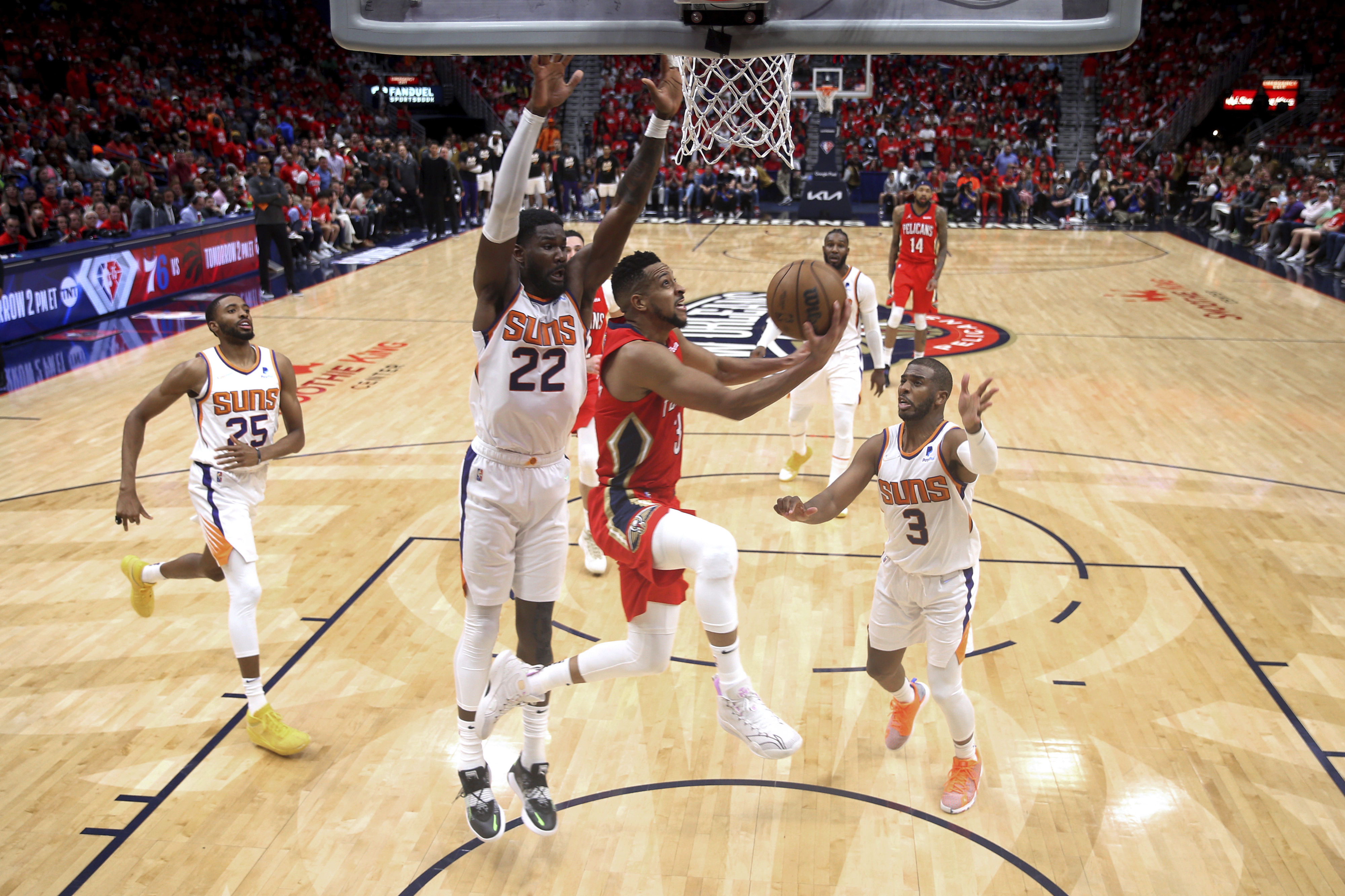 Трансляция нба на русском языке. НБА трансляция. Pelicans vs Suns. Pelicans NBA. Phoenix Suns.