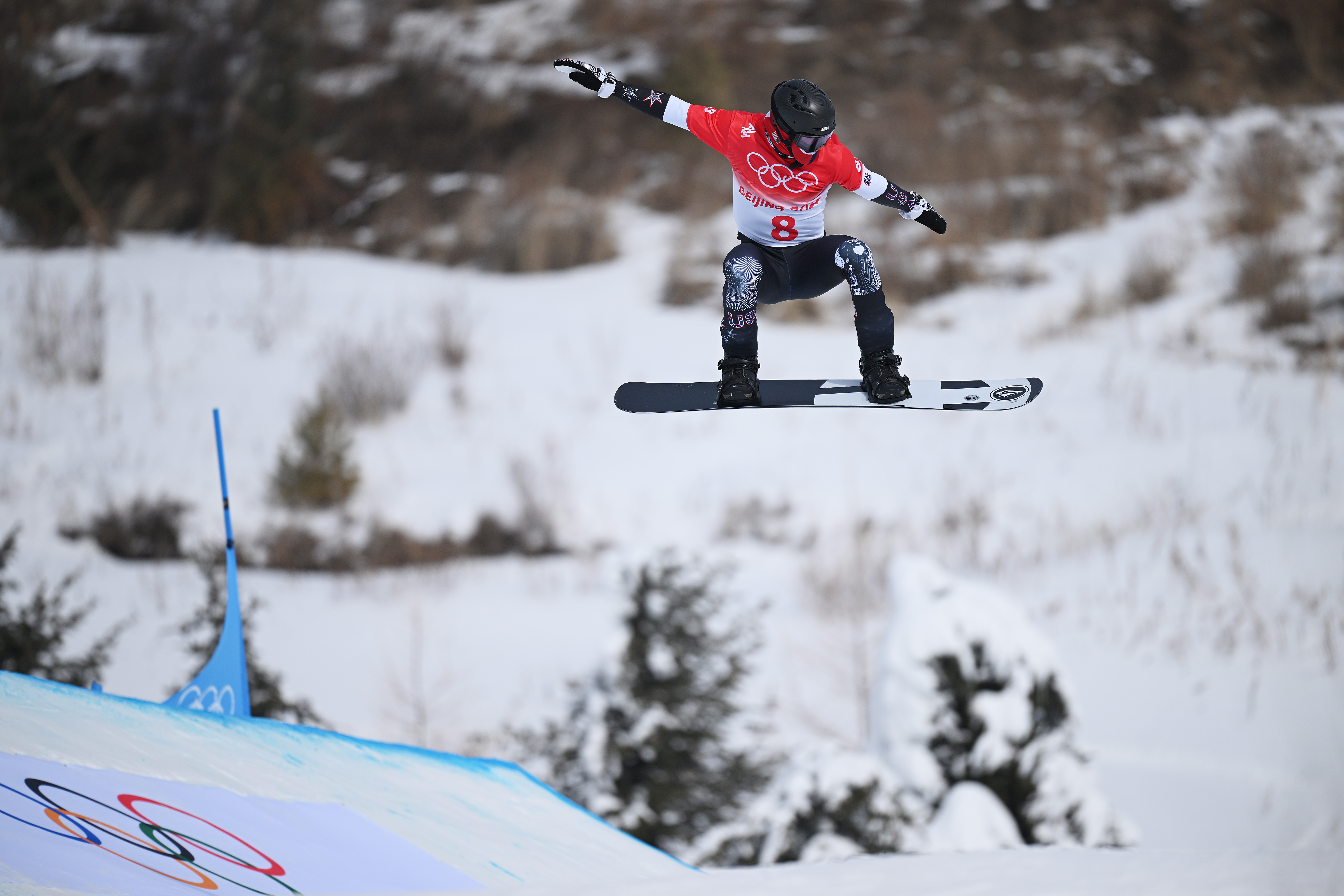 2022 Winter Olympics Buffalos Hagen Kearney starts strong in snowboard cross but fails to medal