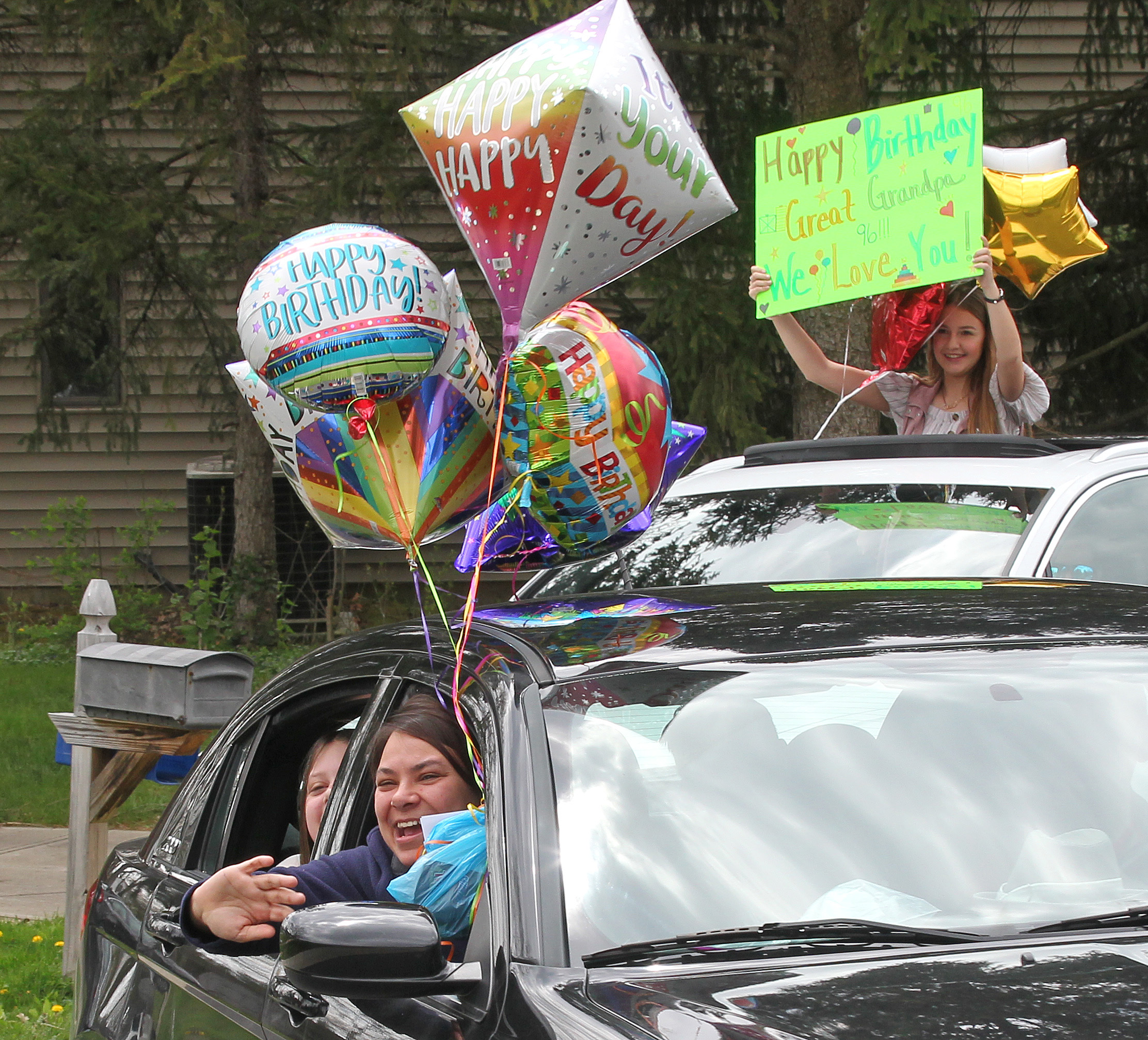 Surprise birthday parade celebration for 96-year-old WWII veteran ...