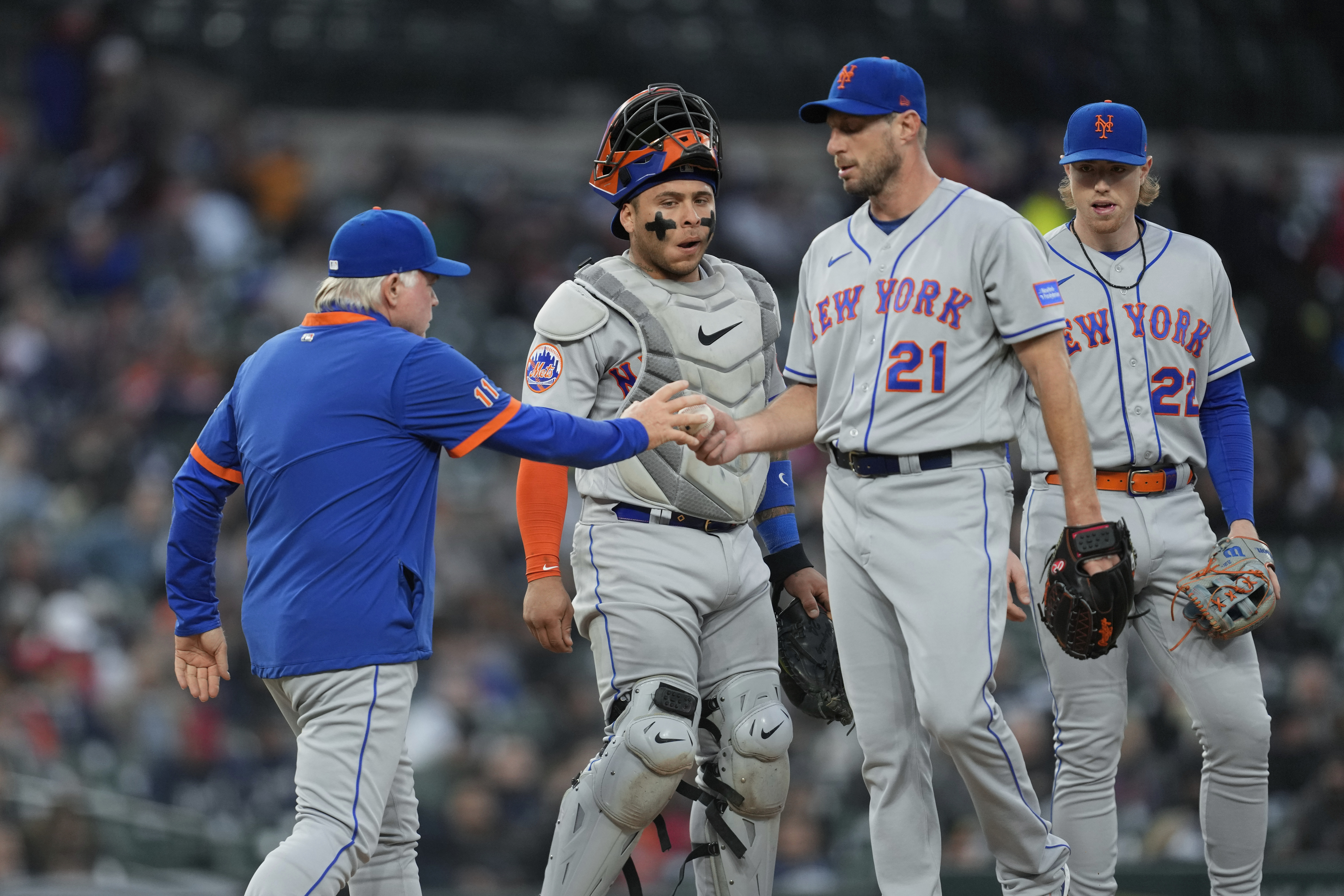 Mets' Max Scherzer hammered in return from suspension — raising