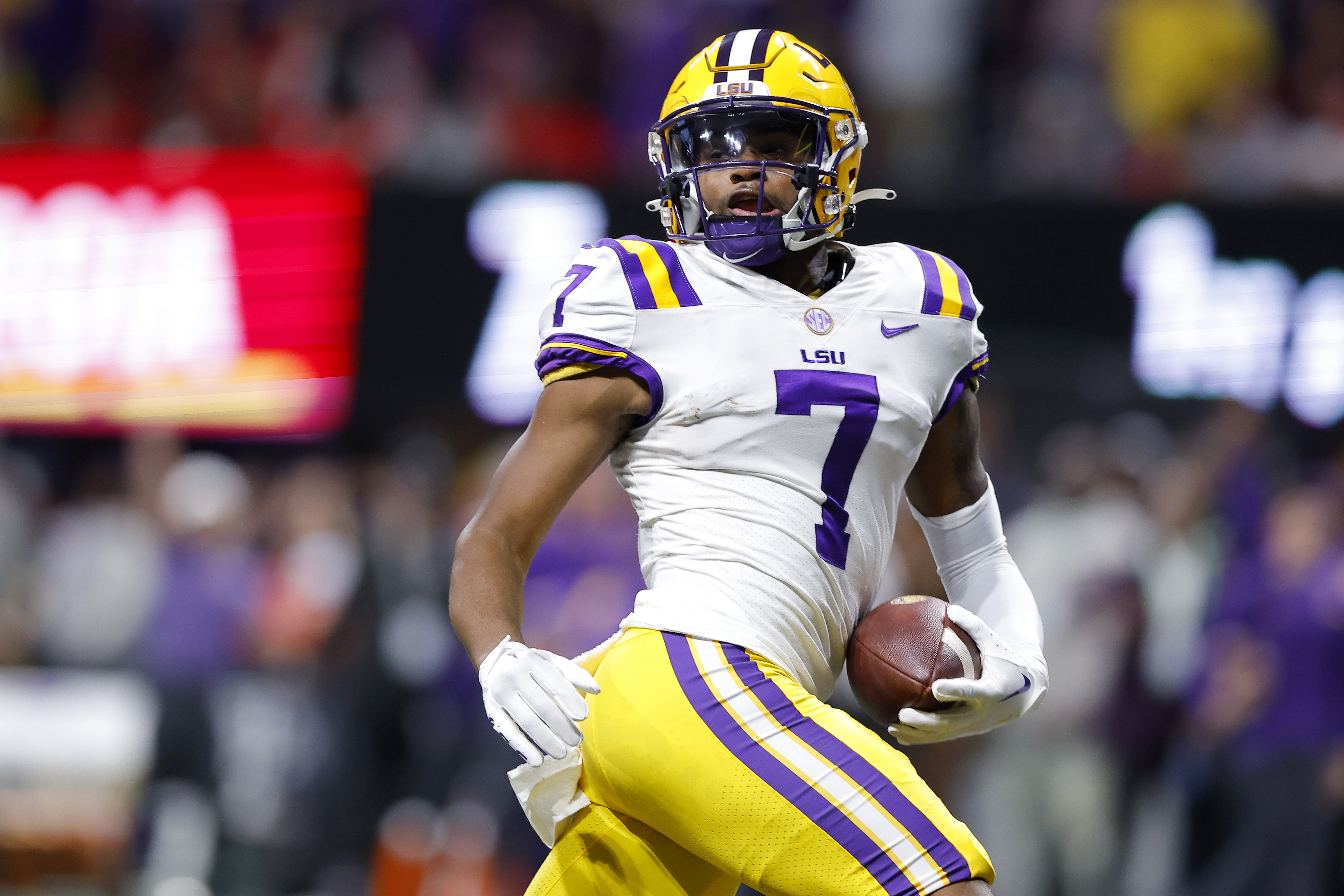 2023 NFL Draft: LSU WR Kayshon Boutte selected by Patriots in 6th