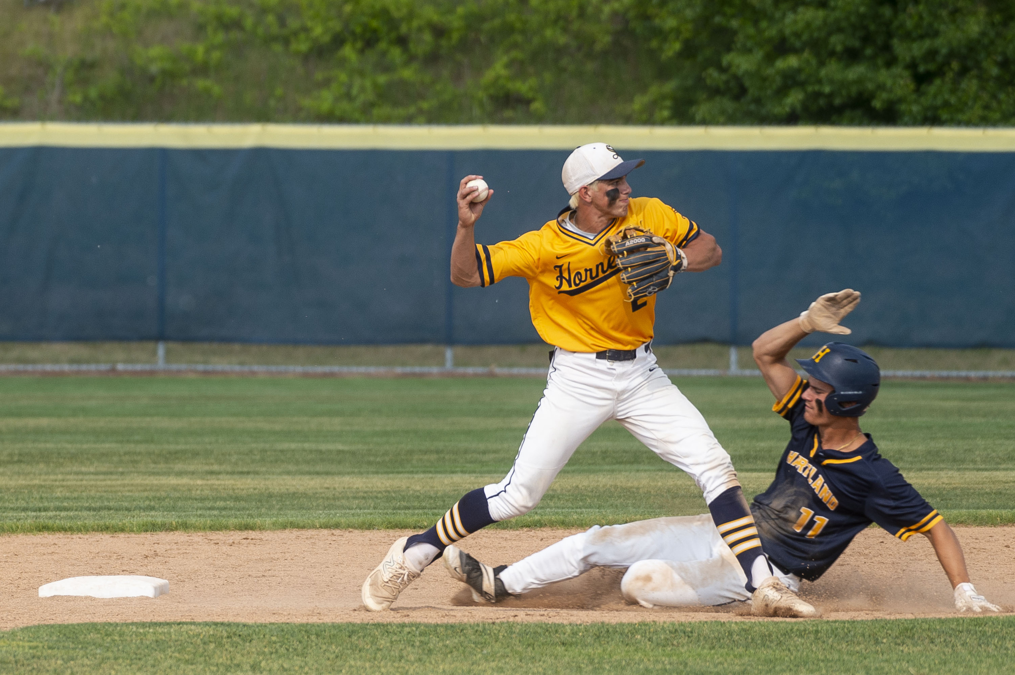 Hartland Eagles win in baseball semifinals