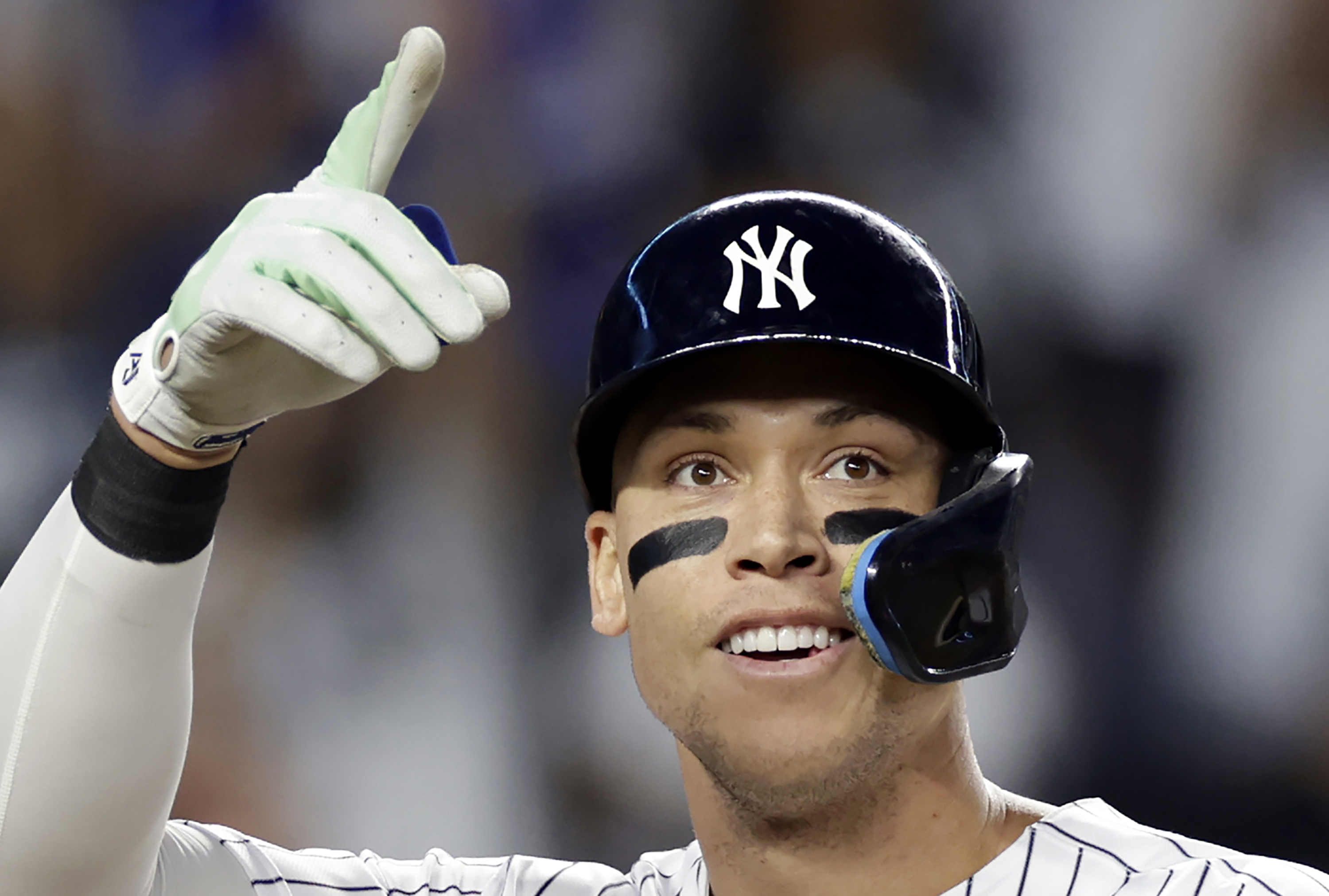 Aaron Judge introduced himself to Red Sox fans with a homer and a