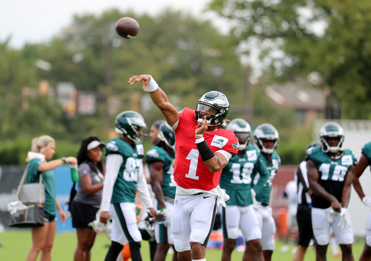 Jalen, meet Cam: Eagles QB Hurts shares special moment with Newton