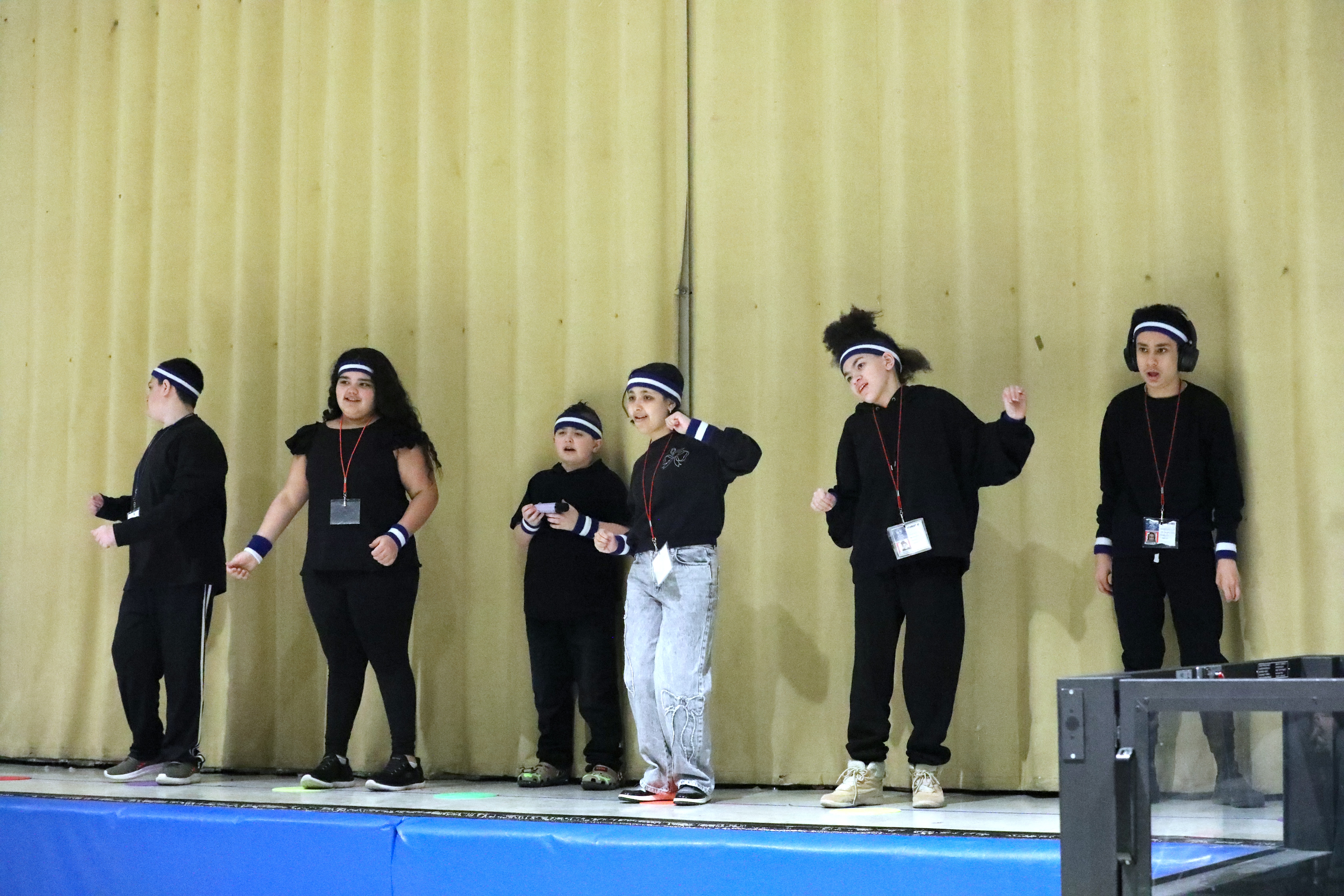 P37R Campus Middle School in Great Kills presented a Hip-Hop dance ...