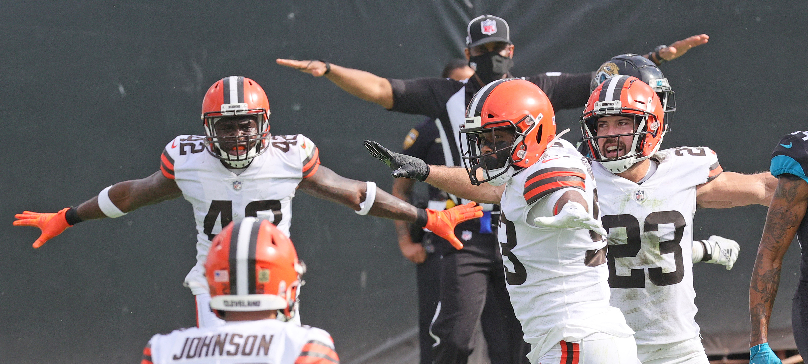 Browns 27, Jaguars 25:  photographers' favorite