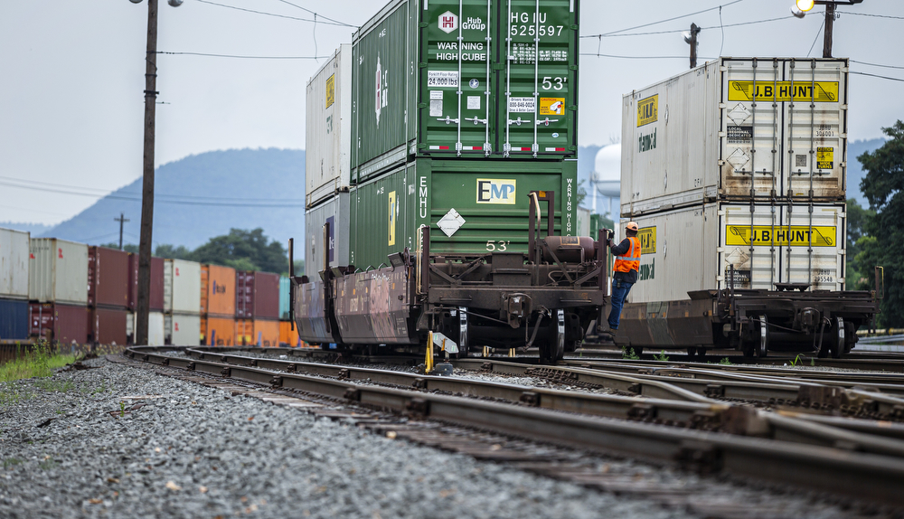 Norfolk Southern Harrisburg train yard