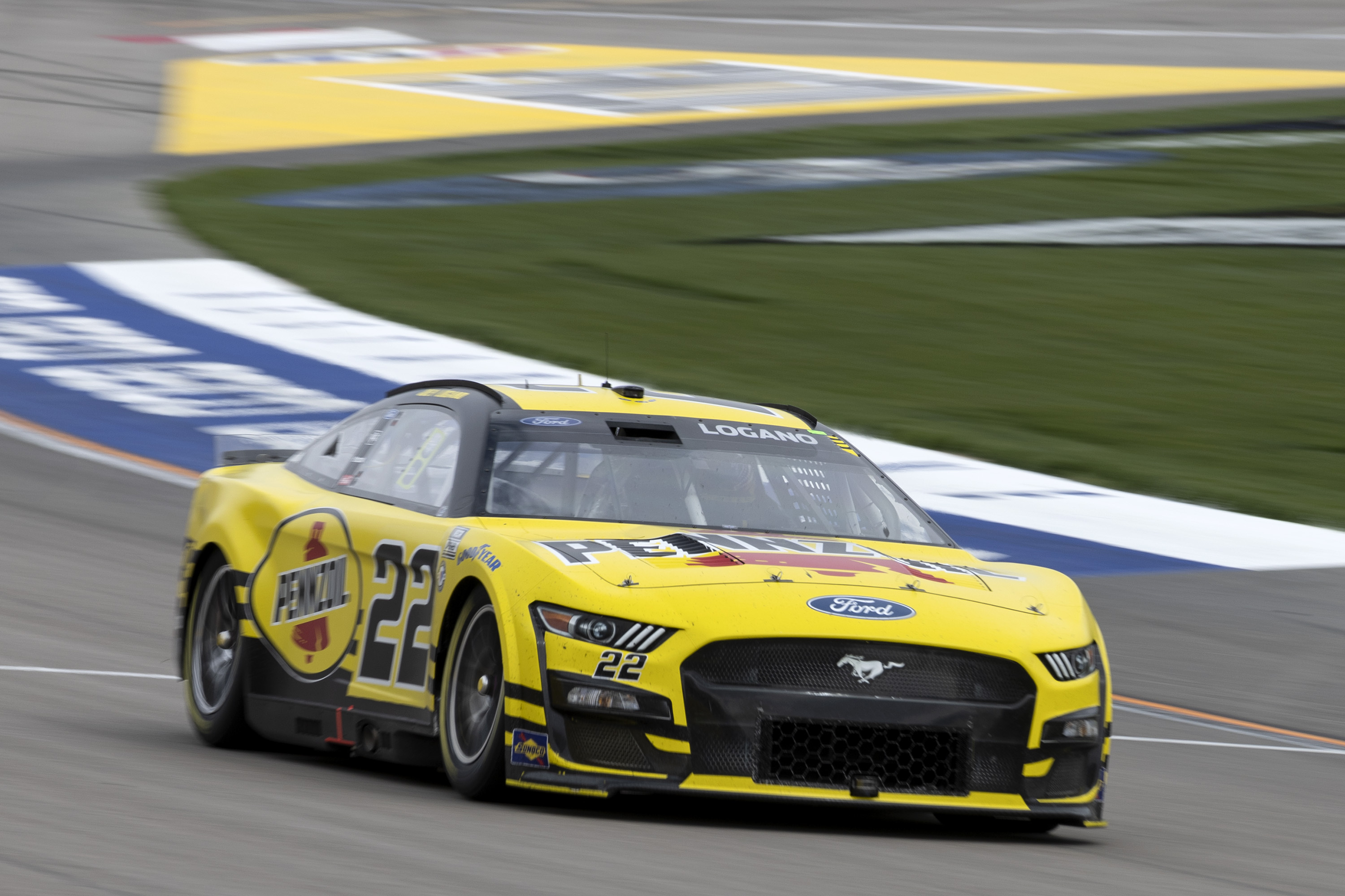 NASCAR live stream (3/12) How to watch United Rentals Work United 500 in Phoenix online, TV, time